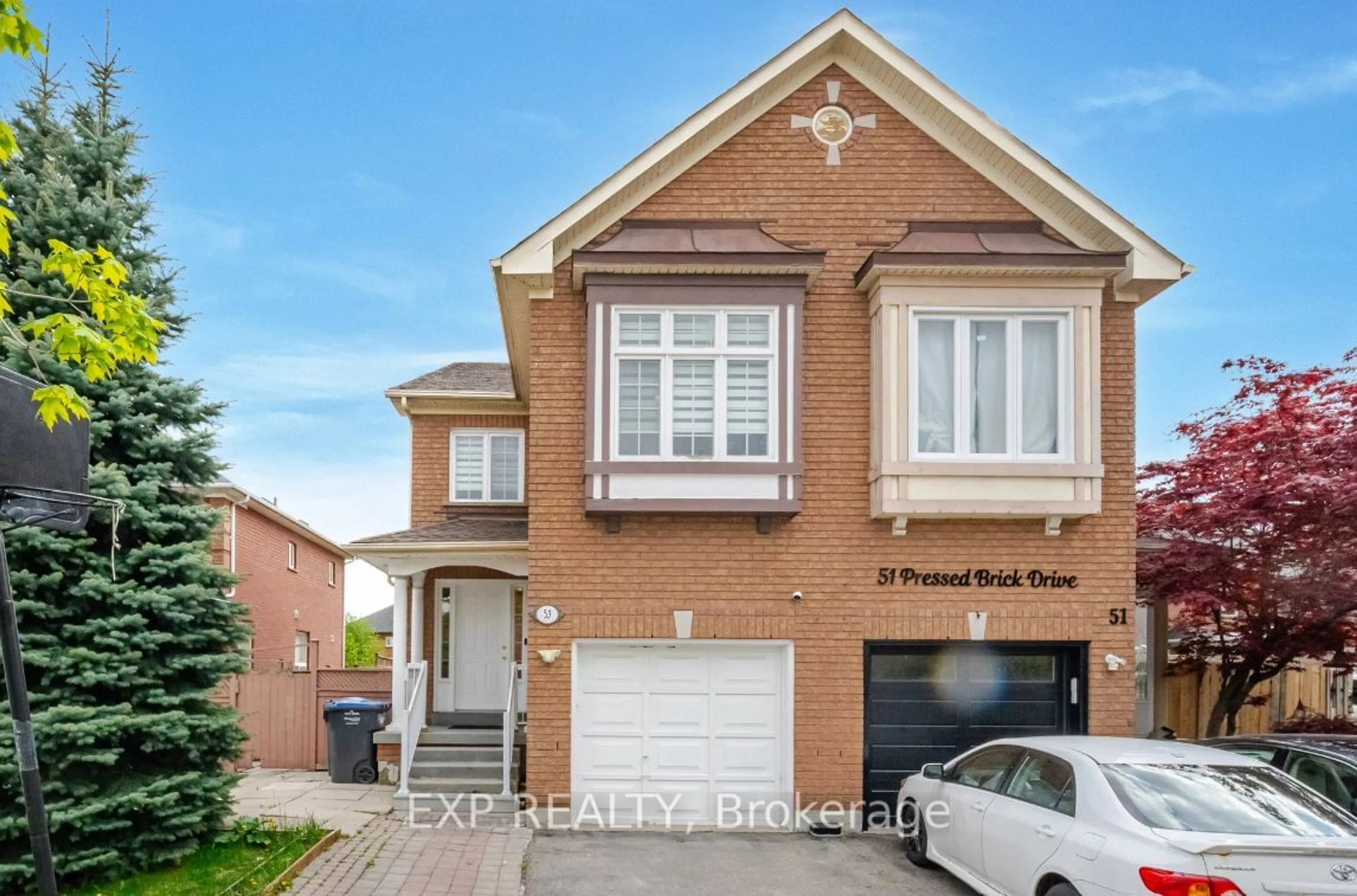 Frontside or backside of a home for 53 Pressed Brick Dr, Brampton Ontario L6V 4K3