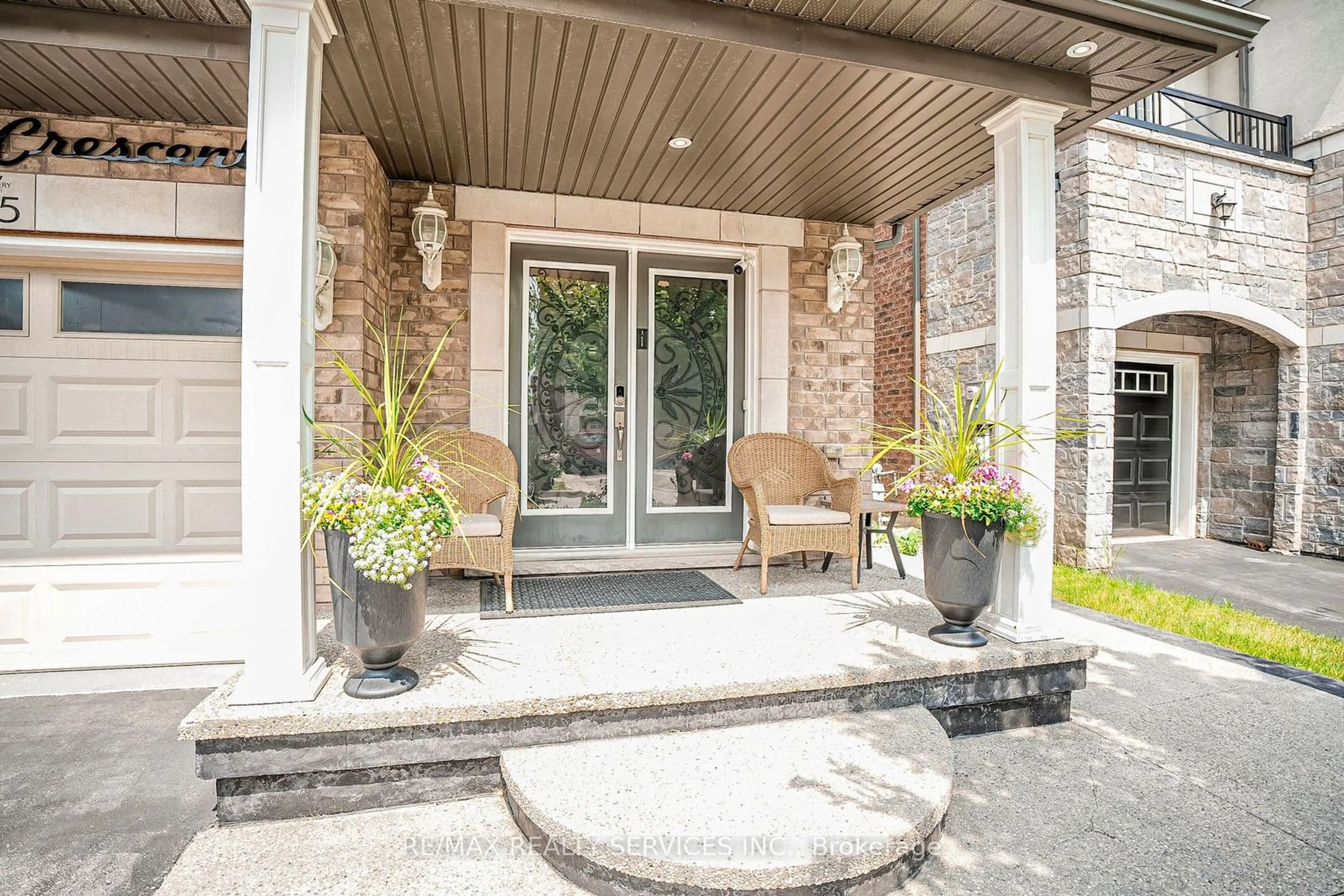 Patio for 65 Lola Cres, Brampton Ontario L7A 4J8