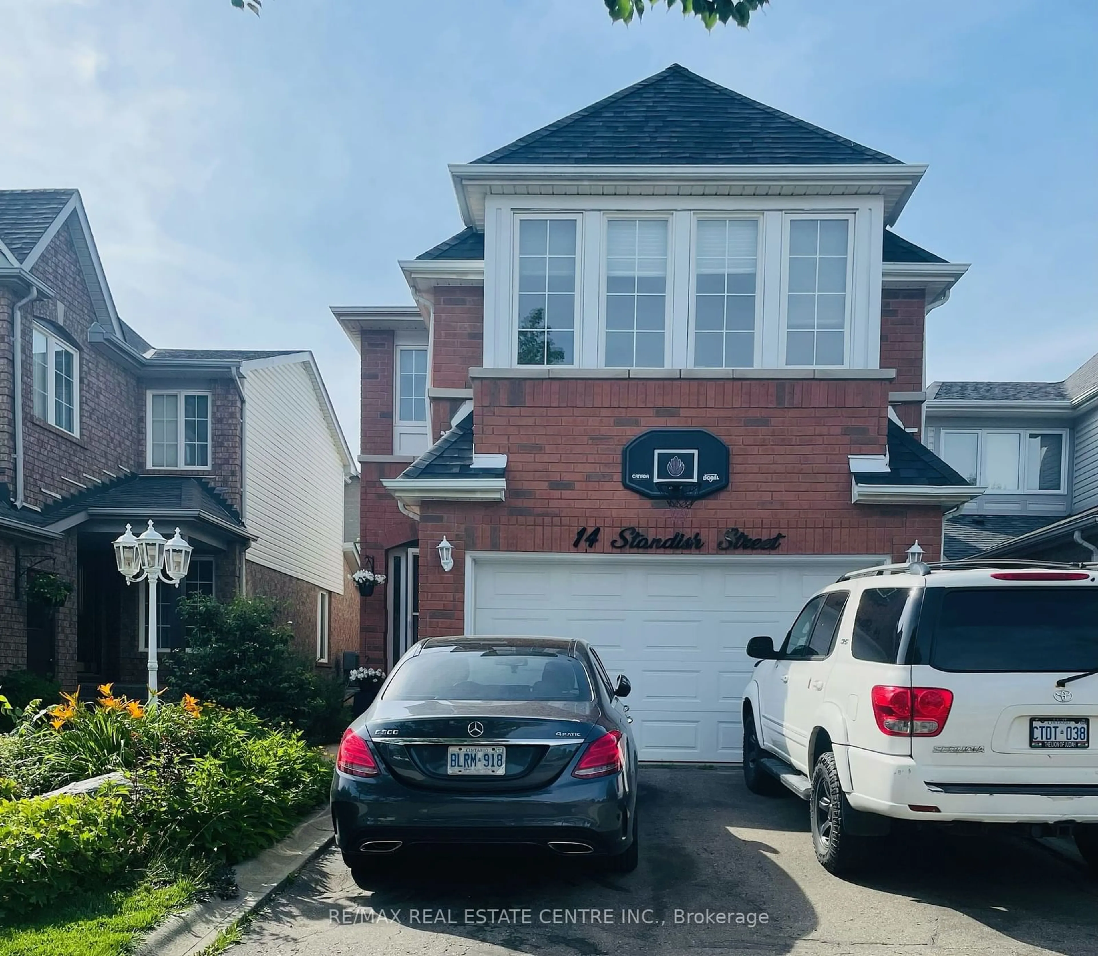 Frontside or backside of a home for 14 Standish St, Halton Hills Ontario L7G 5V6