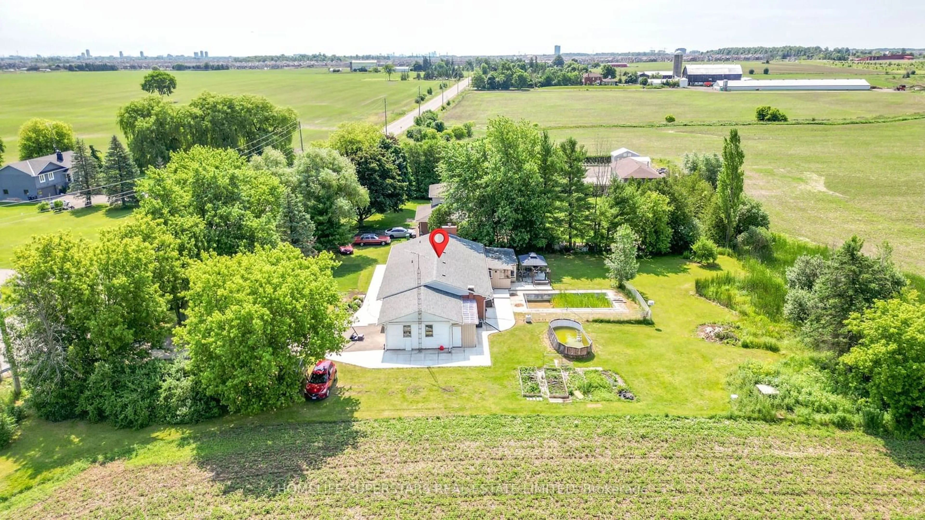 Cottage for 12396 Creditview Rd, Caledon Ontario L7C 1X9