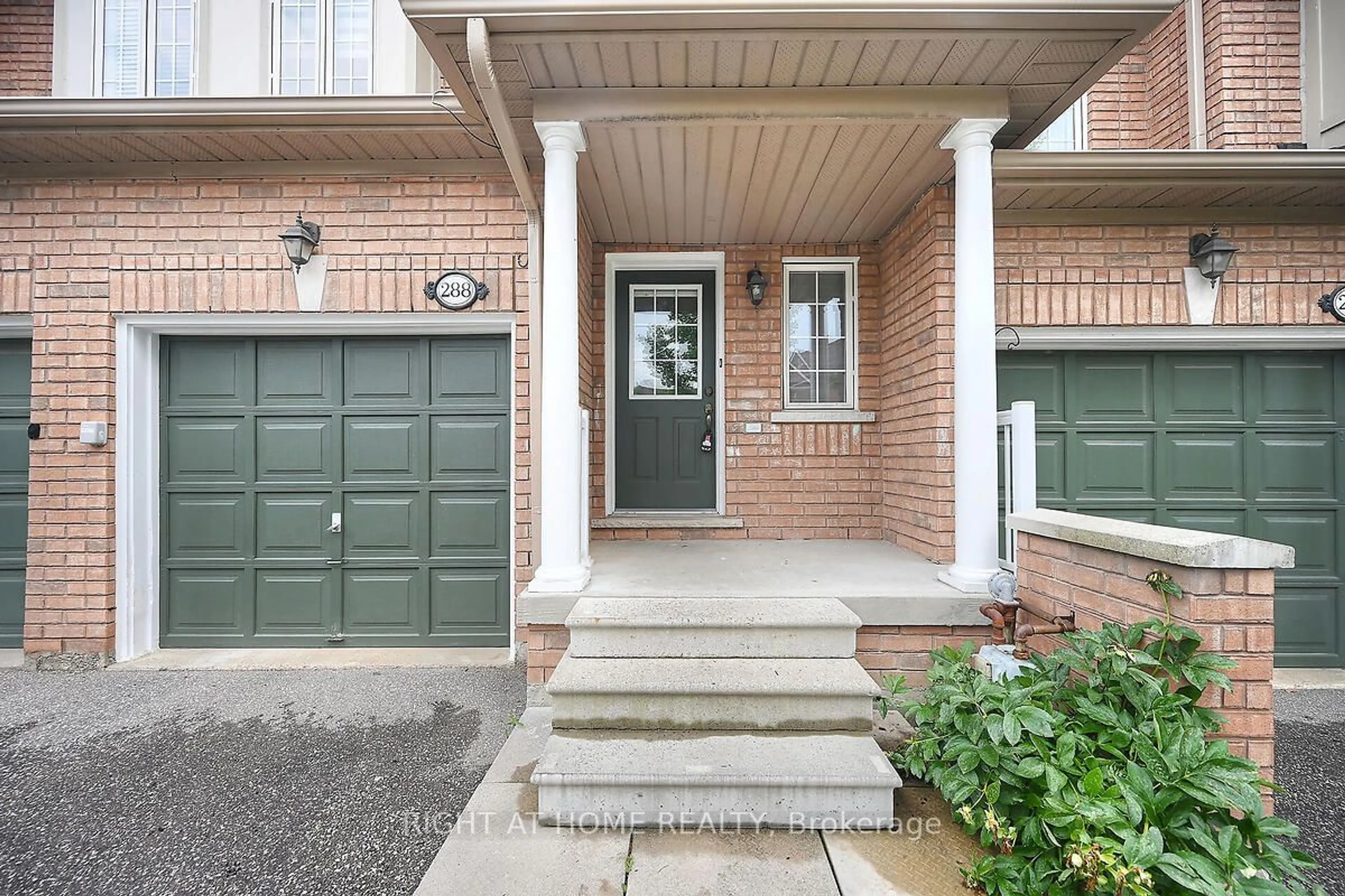 Home with brick exterior material for 7360 Zinnia Pl #288, Mississauga Ontario L5W 2A3