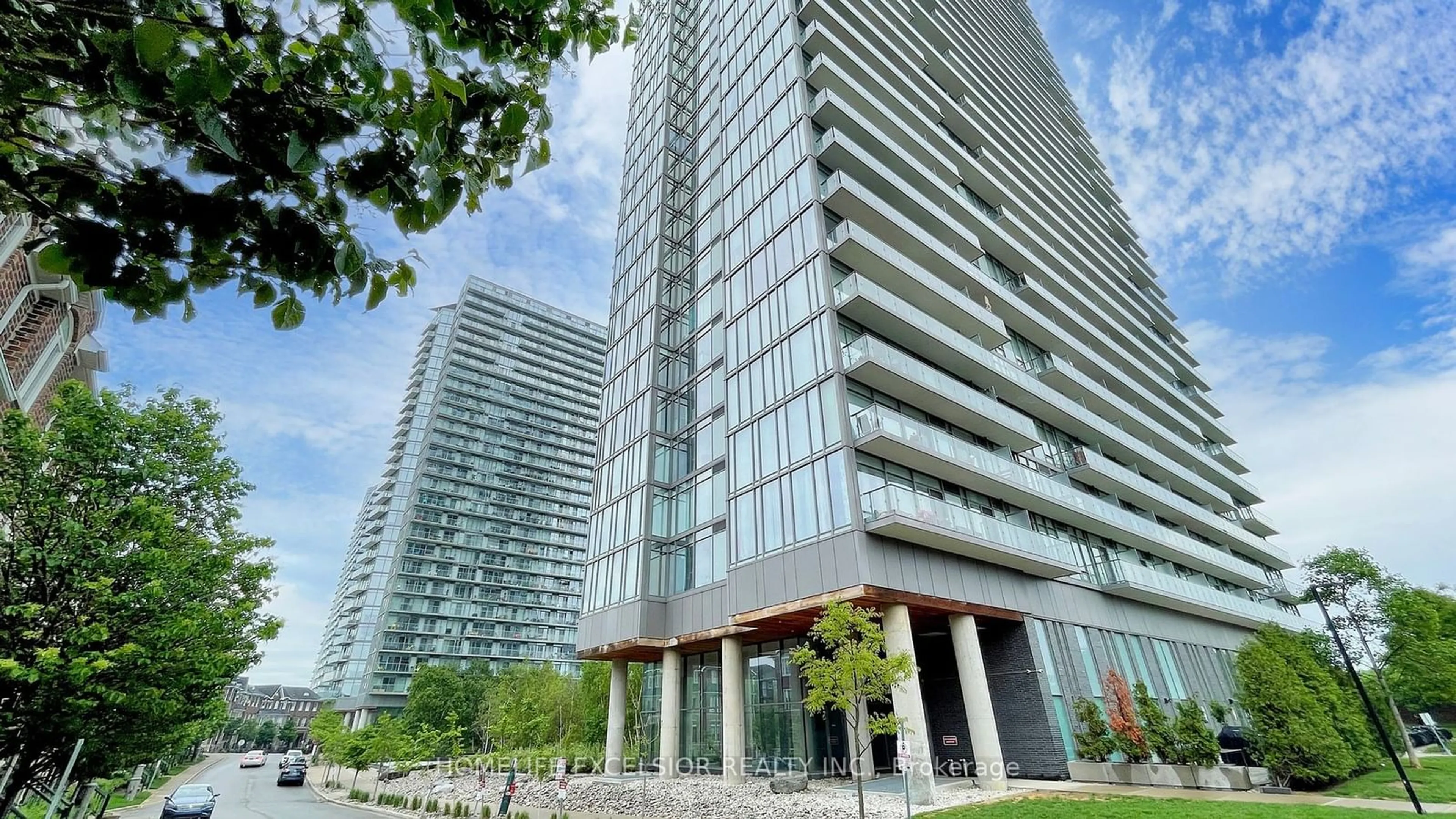 A pic from exterior of the house or condo for 103 The Queensway Ave #2502, Toronto Ontario M6S 5B3