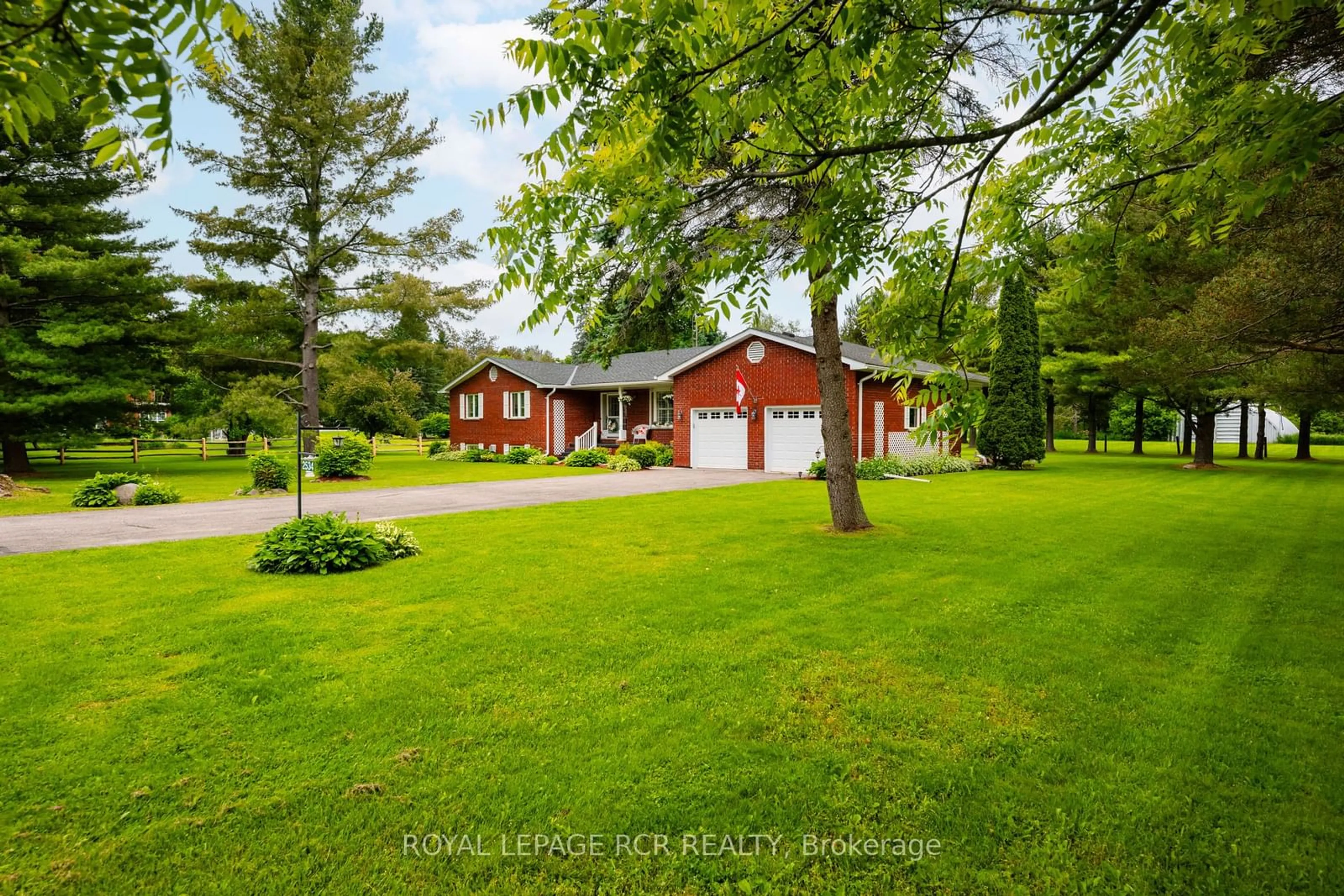 Frontside or backside of a home for 2534 Highpoint Sdrd, Caledon Ontario L7K 0J1