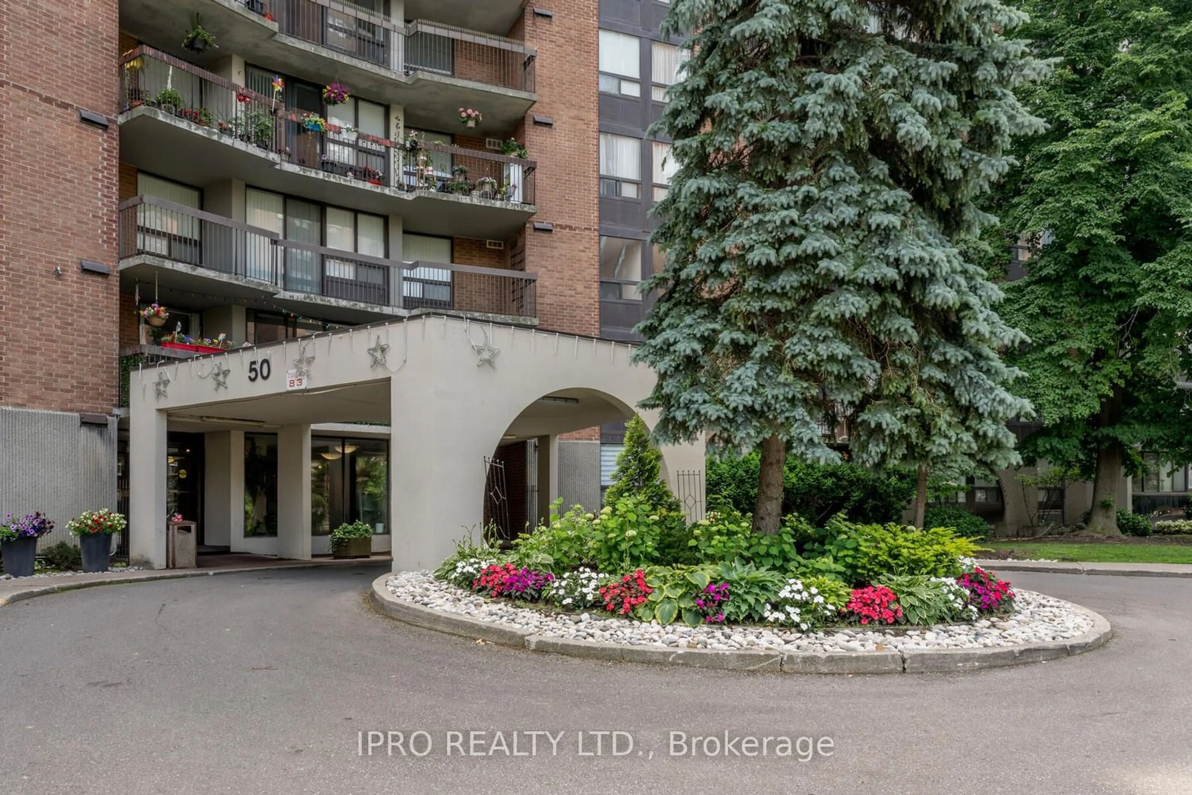 A pic from exterior of the house or condo for 50 Mississauga Valley Blvd #219, Mississauga Ontario L5A 3S2