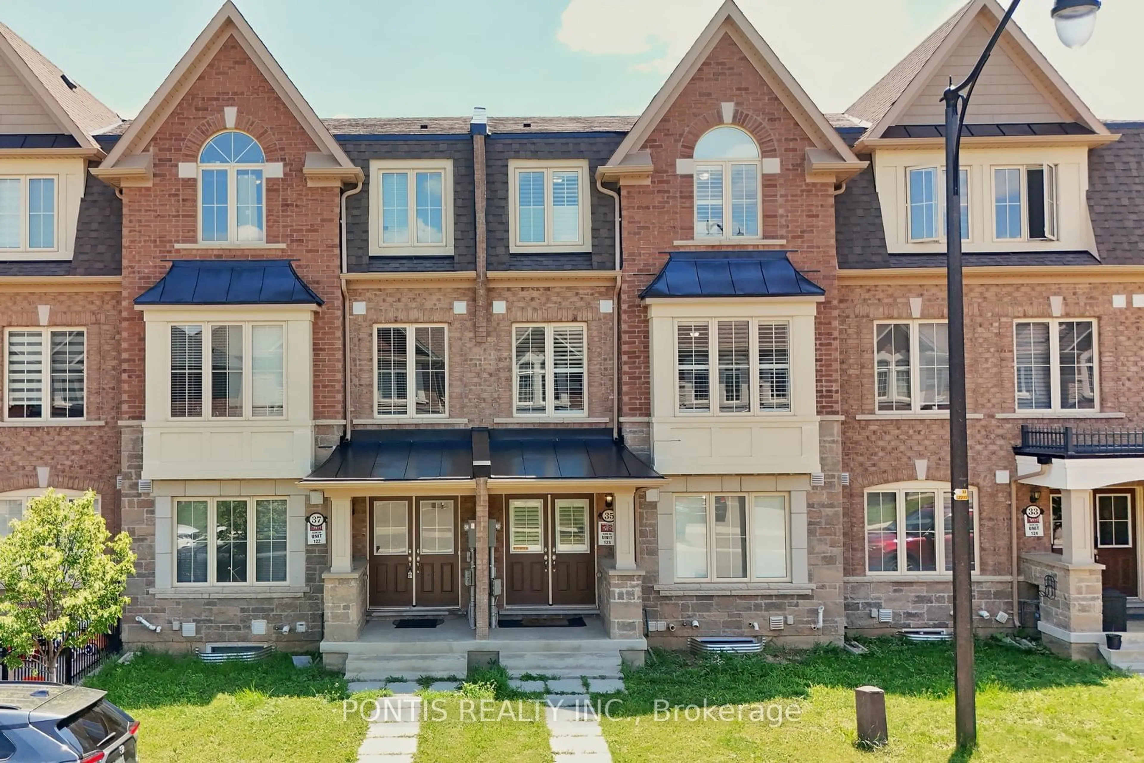 Home with brick exterior material for 35 Fresnel Rd, Brampton Ontario L7A 4Z2