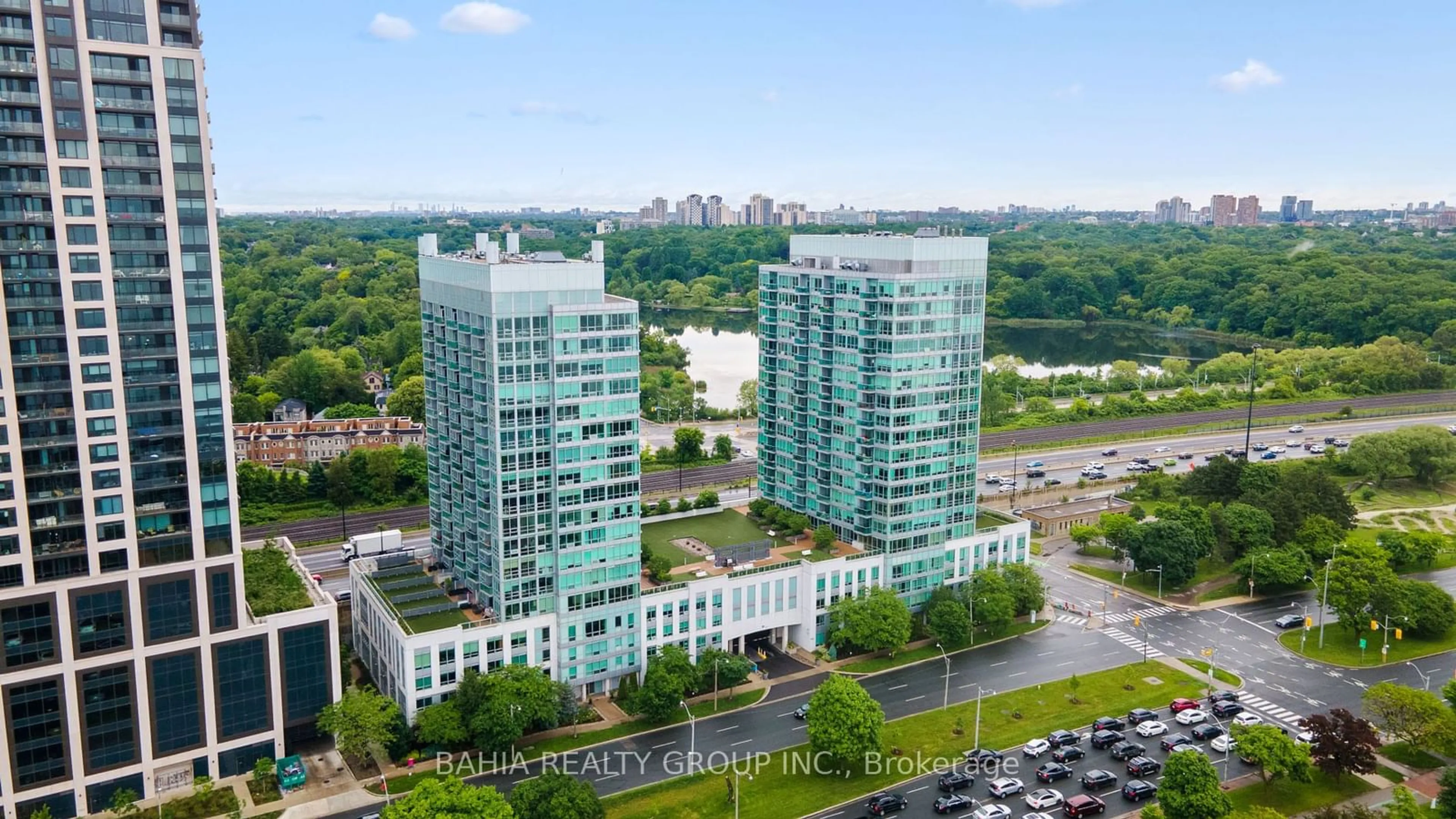 A pic from exterior of the house or condo for 1910 lake shore Blvd #1605, Toronto Ontario M6S 1A4