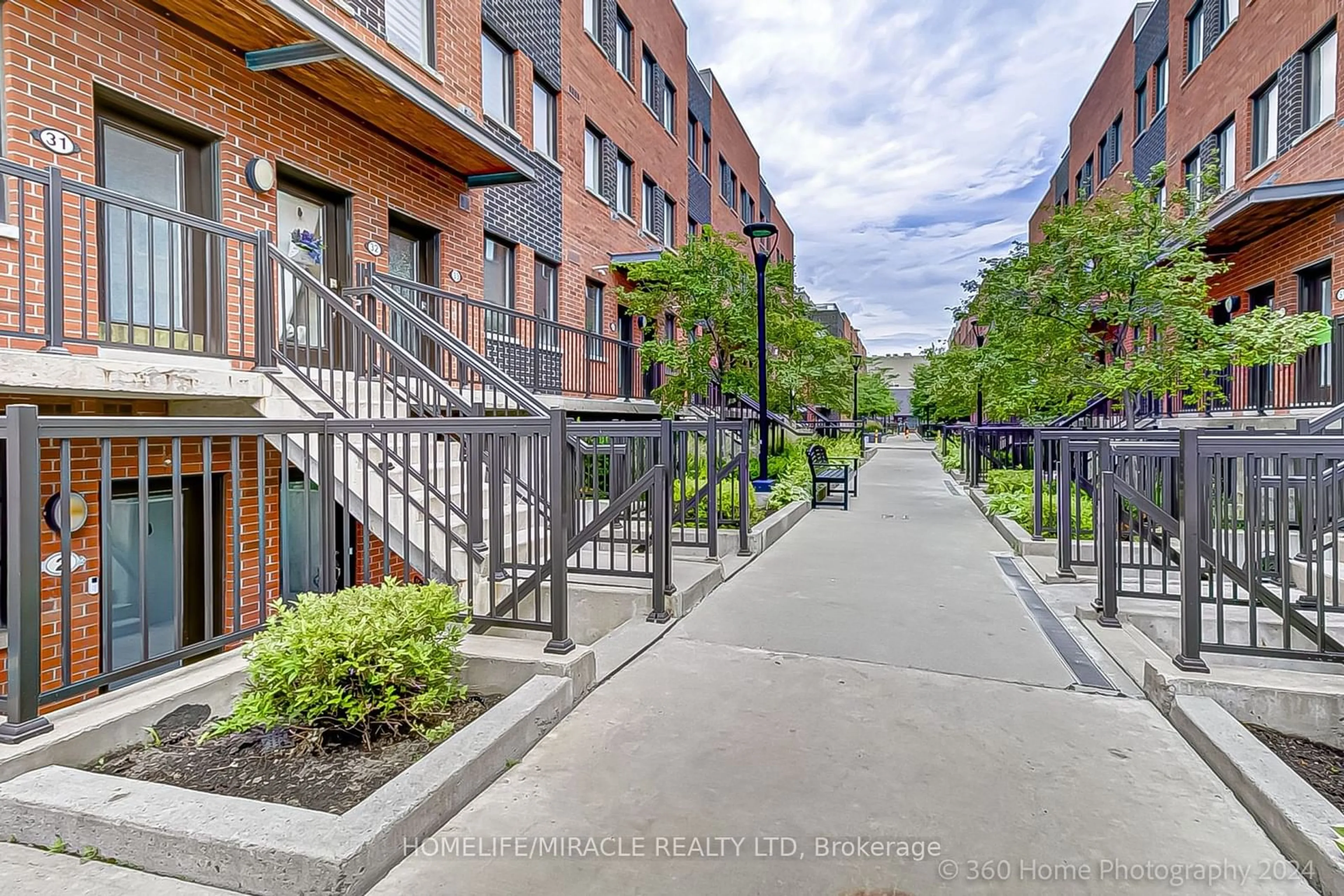 A pic from exterior of the house or condo for 871 Wilson Ave #3, Toronto Ontario M3K 1E6