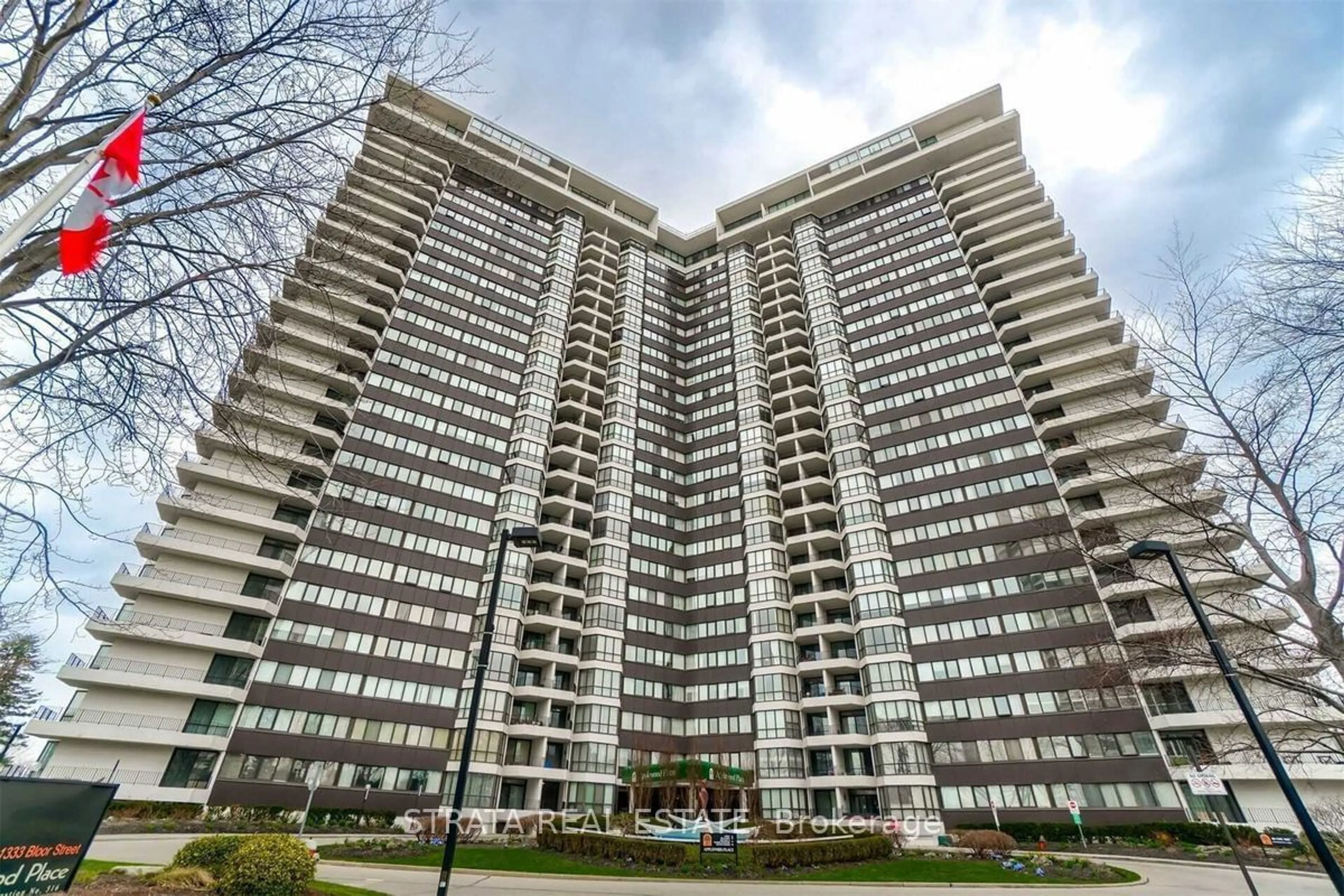 A pic from exterior of the house or condo for 1333 Bloor St #315, Mississauga Ontario L4Y 3T6