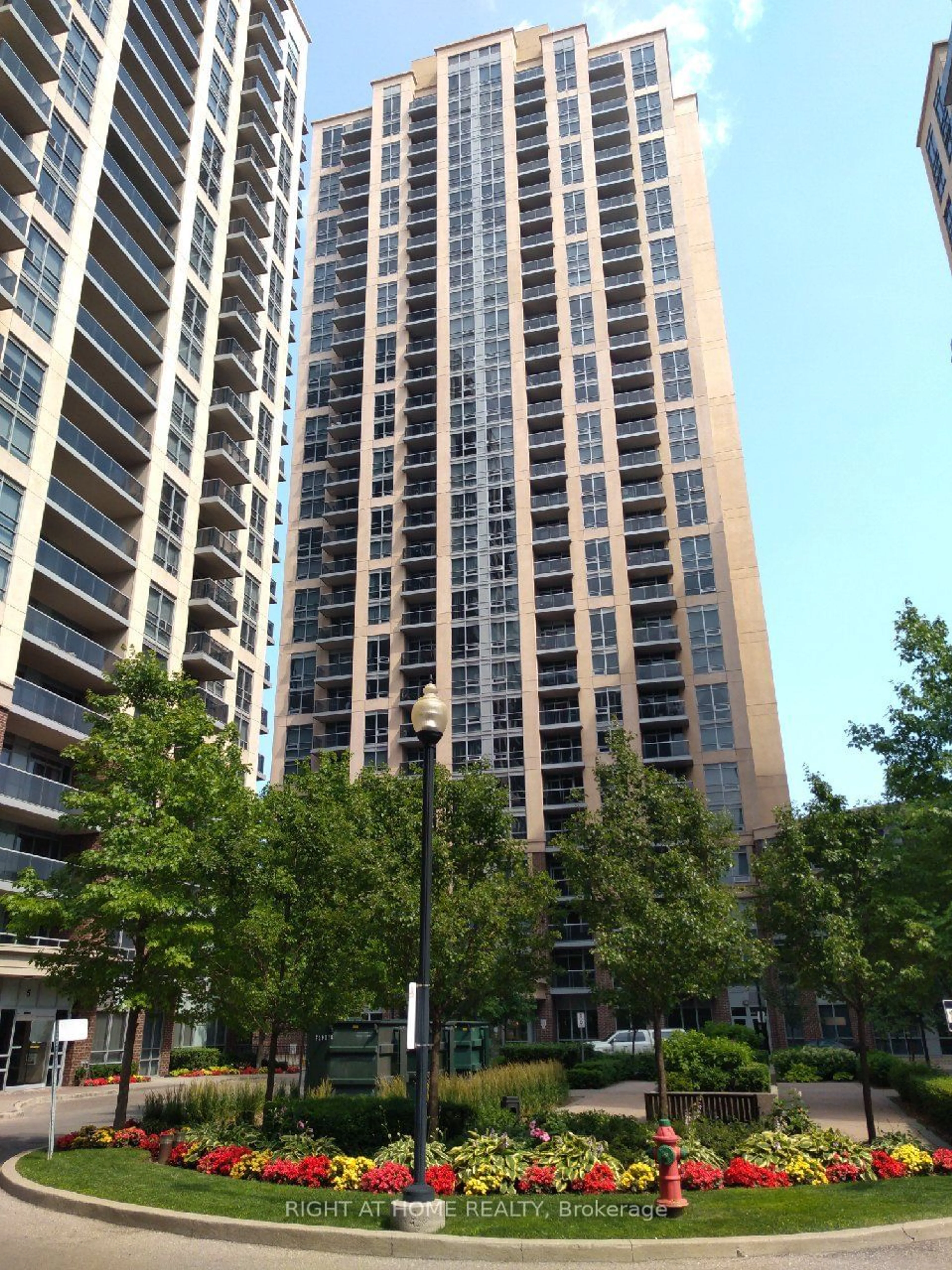 A pic from exterior of the house or condo for 3 Michael Power Pl #2408, Toronto Ontario M9A 0A2