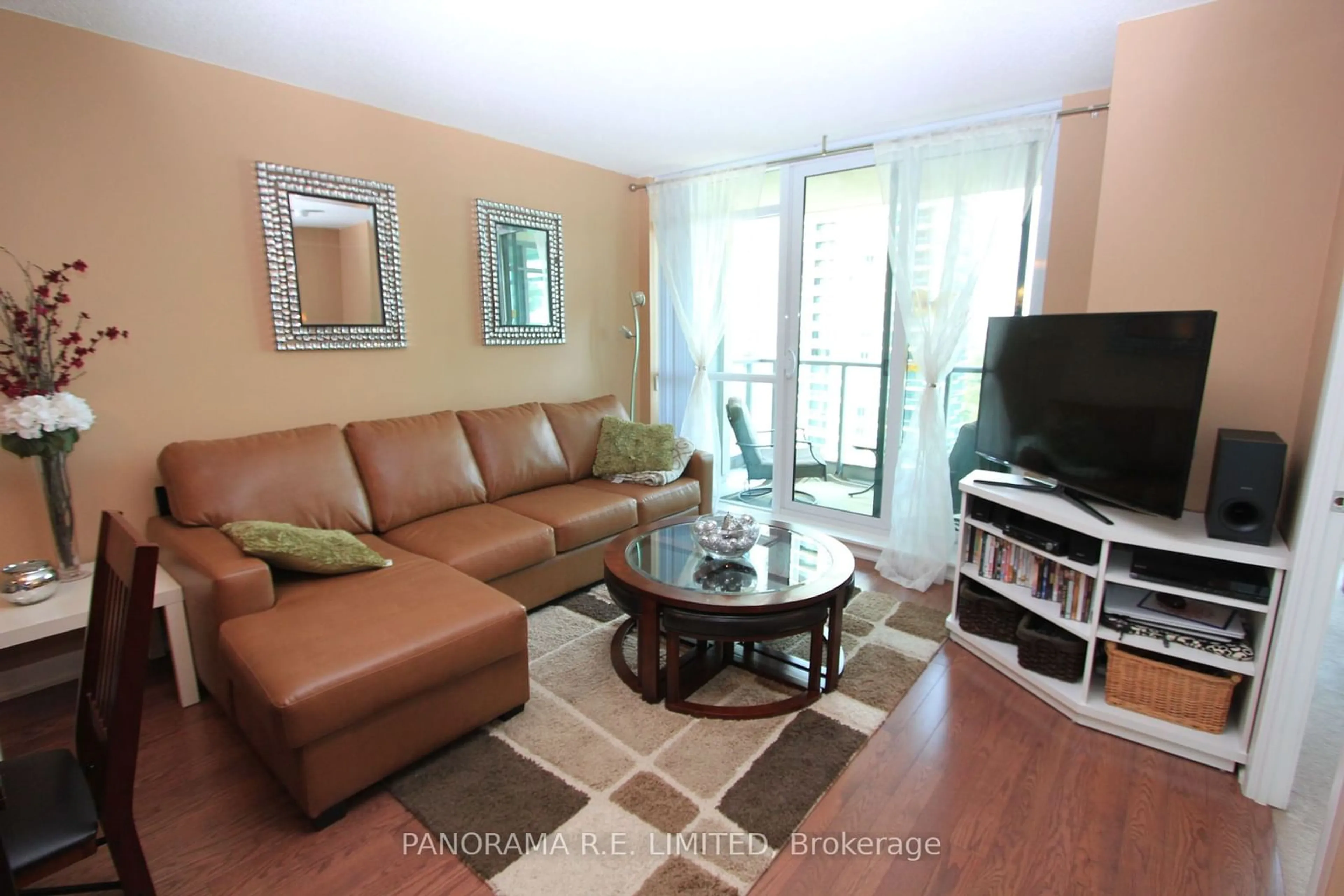 Living room for 205 Sherway Gardens Rd #1701, Toronto Ontario M9C 0A5