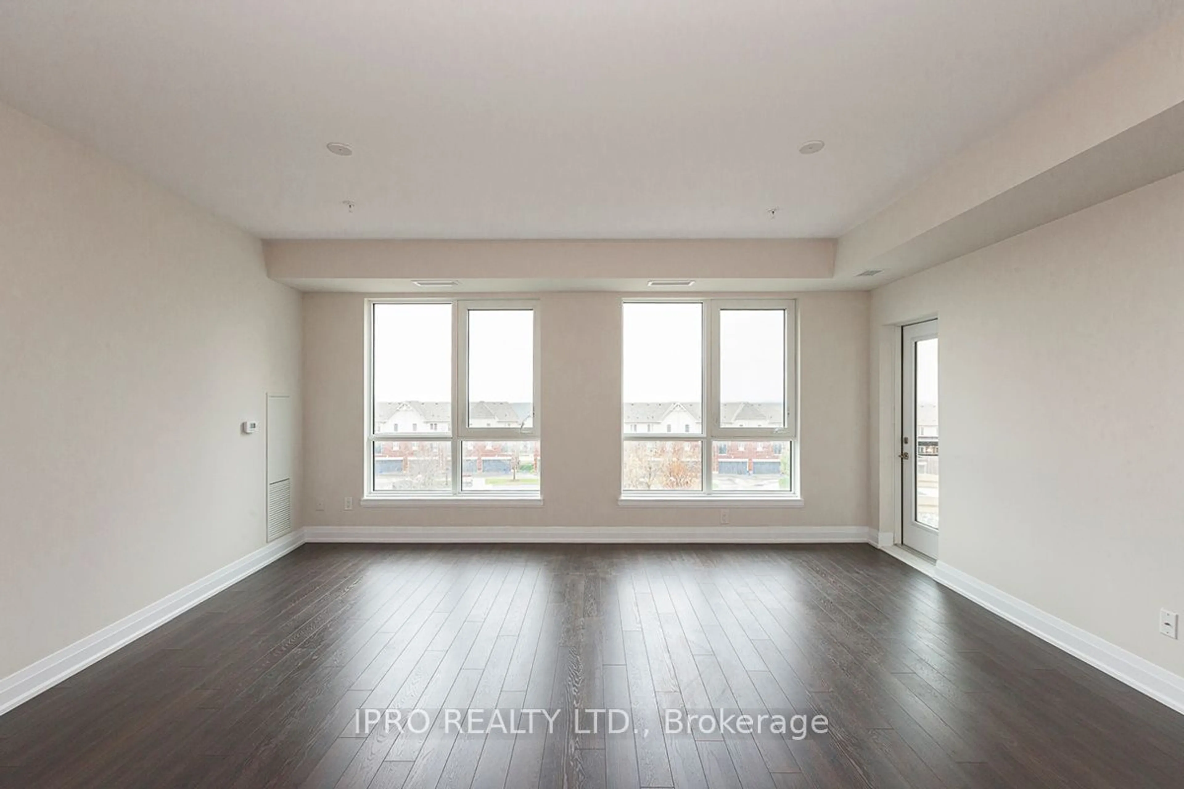 A pic of a room for 150 Oak Park Blvd #423, Oakville Ontario L6H 3P2