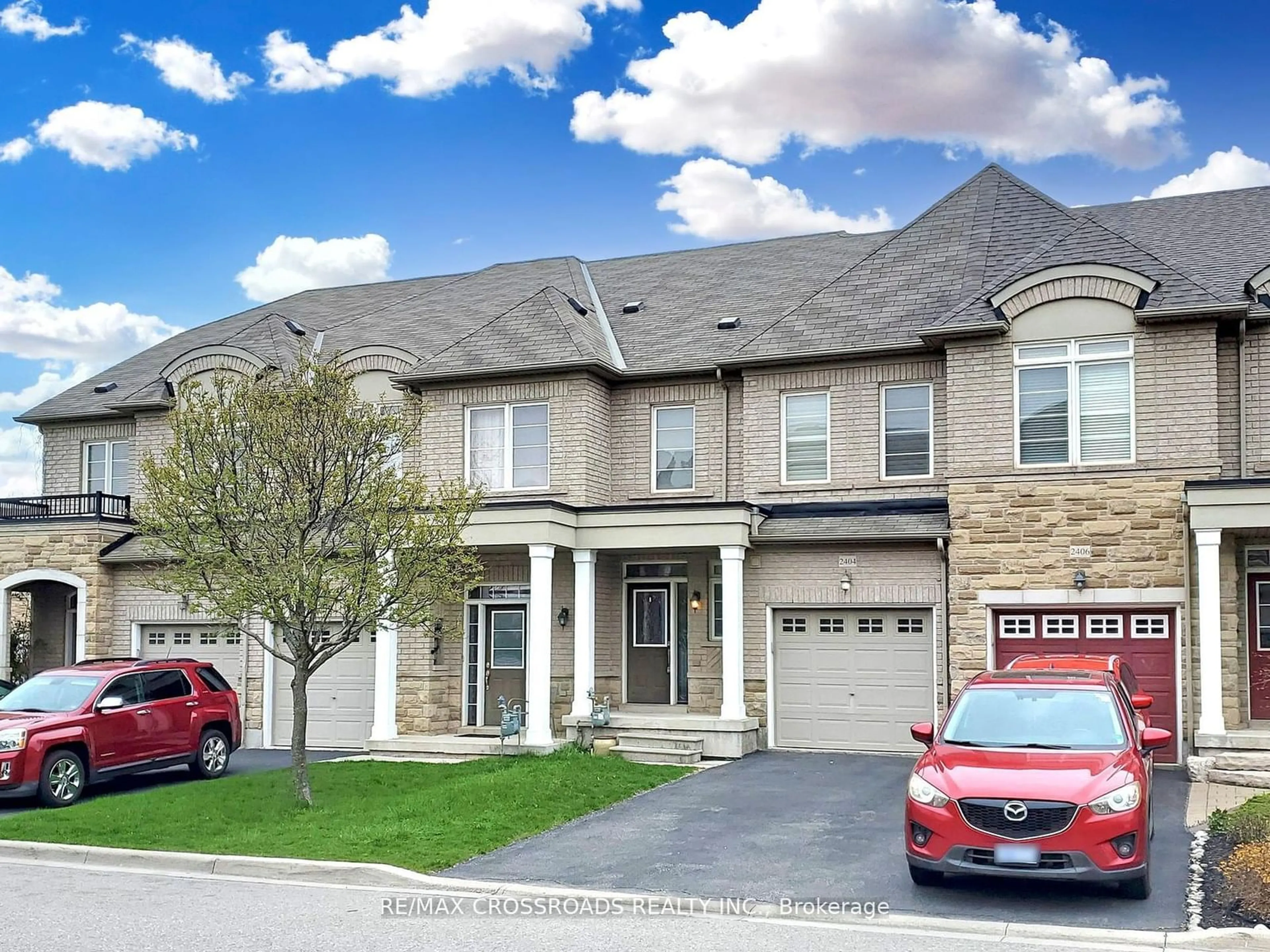 A pic from exterior of the house or condo for 2404 Old Brompton Way, Oakville Ontario L6M 0J3