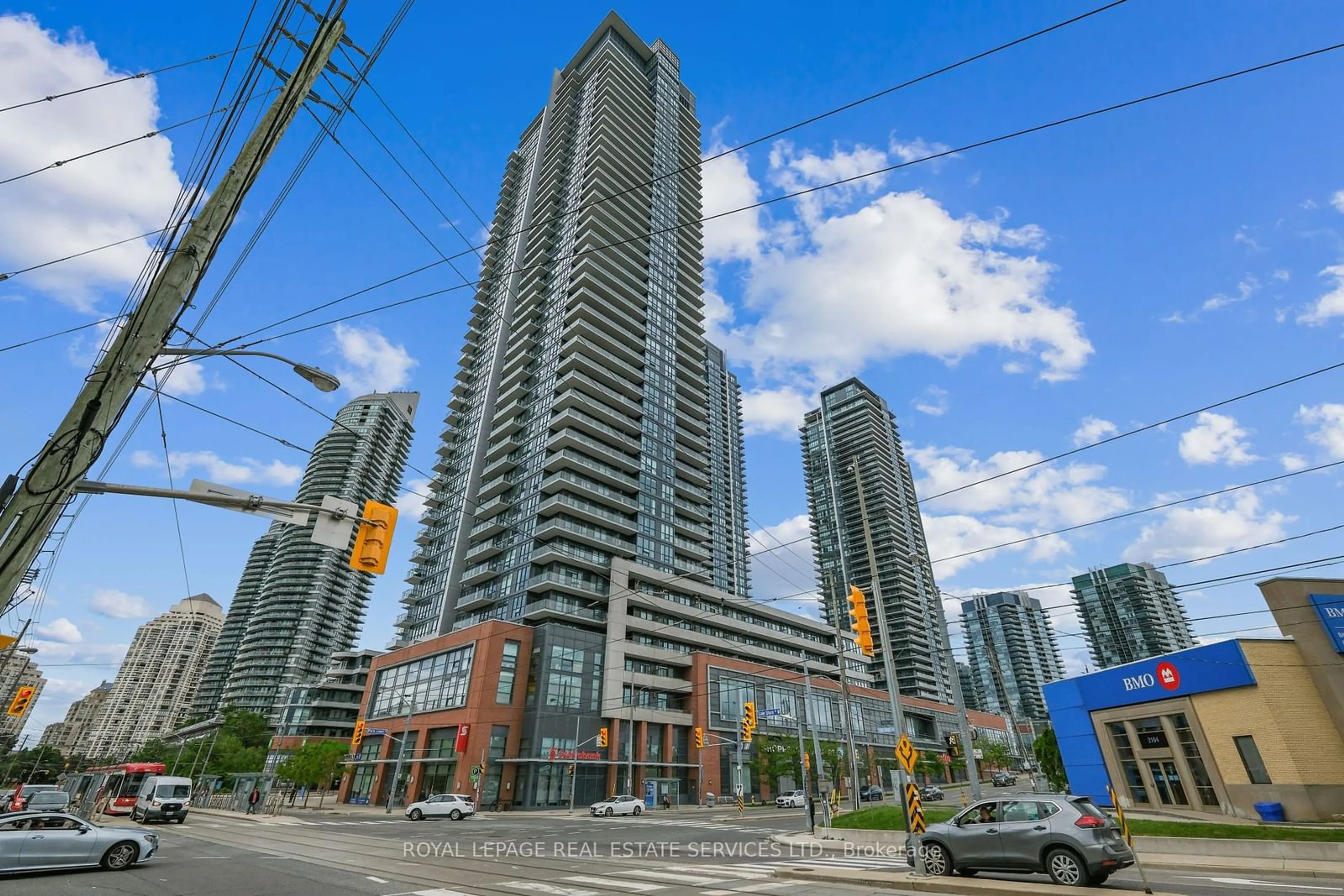 A pic from exterior of the house or condo for 2200 Lakeshore Blvd #3302, Toronto Ontario M8V 1A4