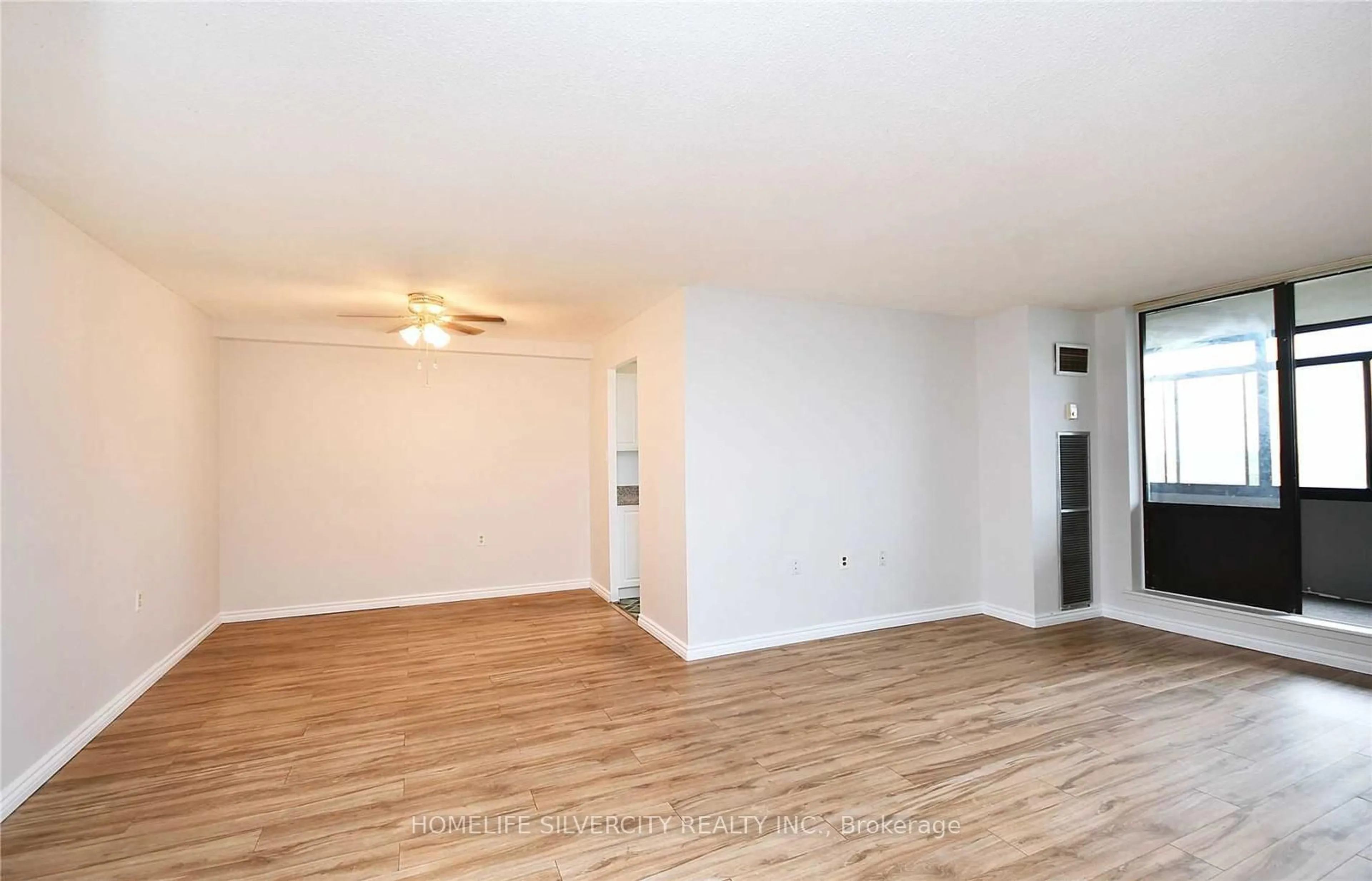 A pic of a room for 18 Knightsbridge Rd #907, Brampton Ontario L6T 3X5