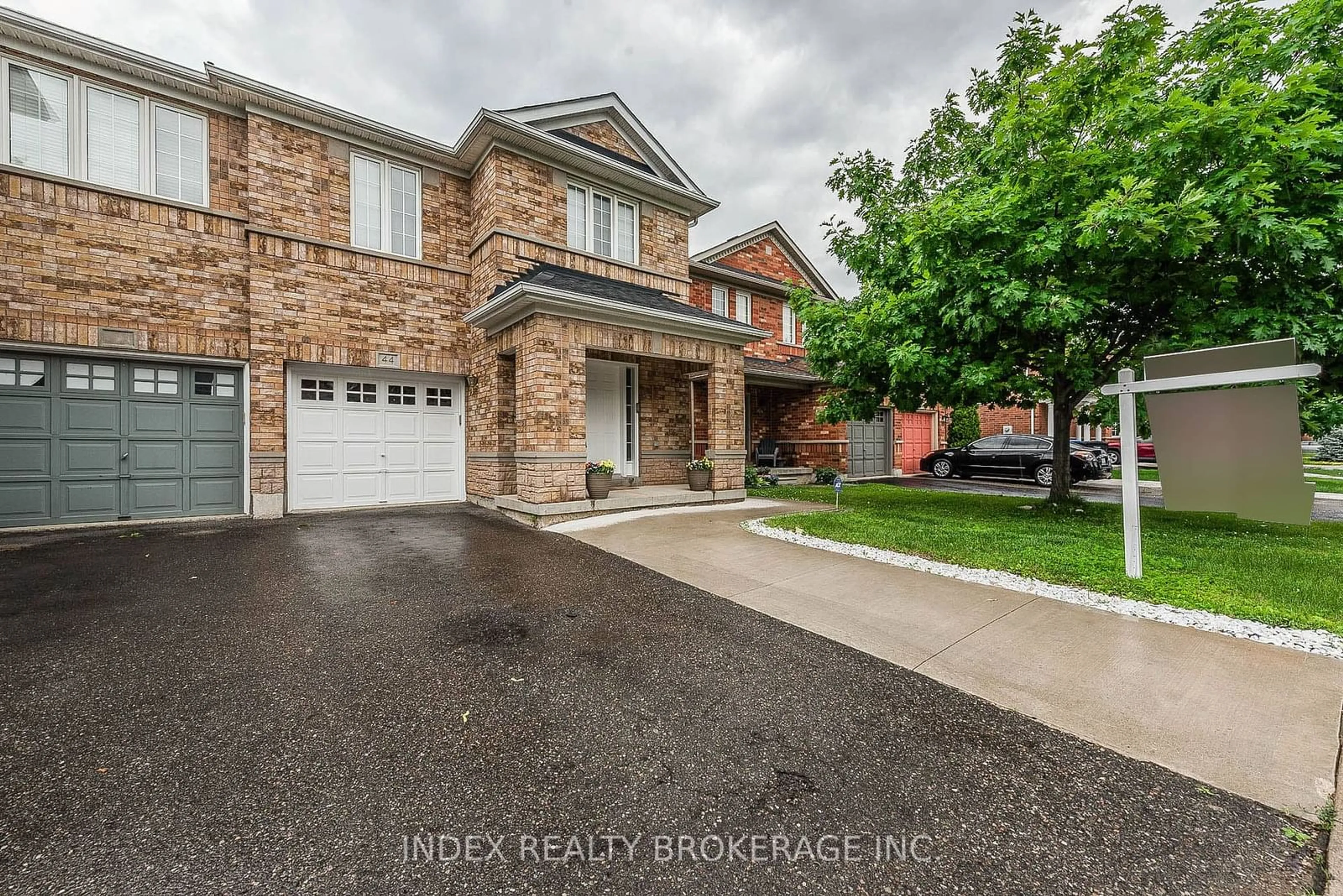 Home with brick exterior material for 44 Silver Egret Rd, Brampton Ontario L7A 3P6