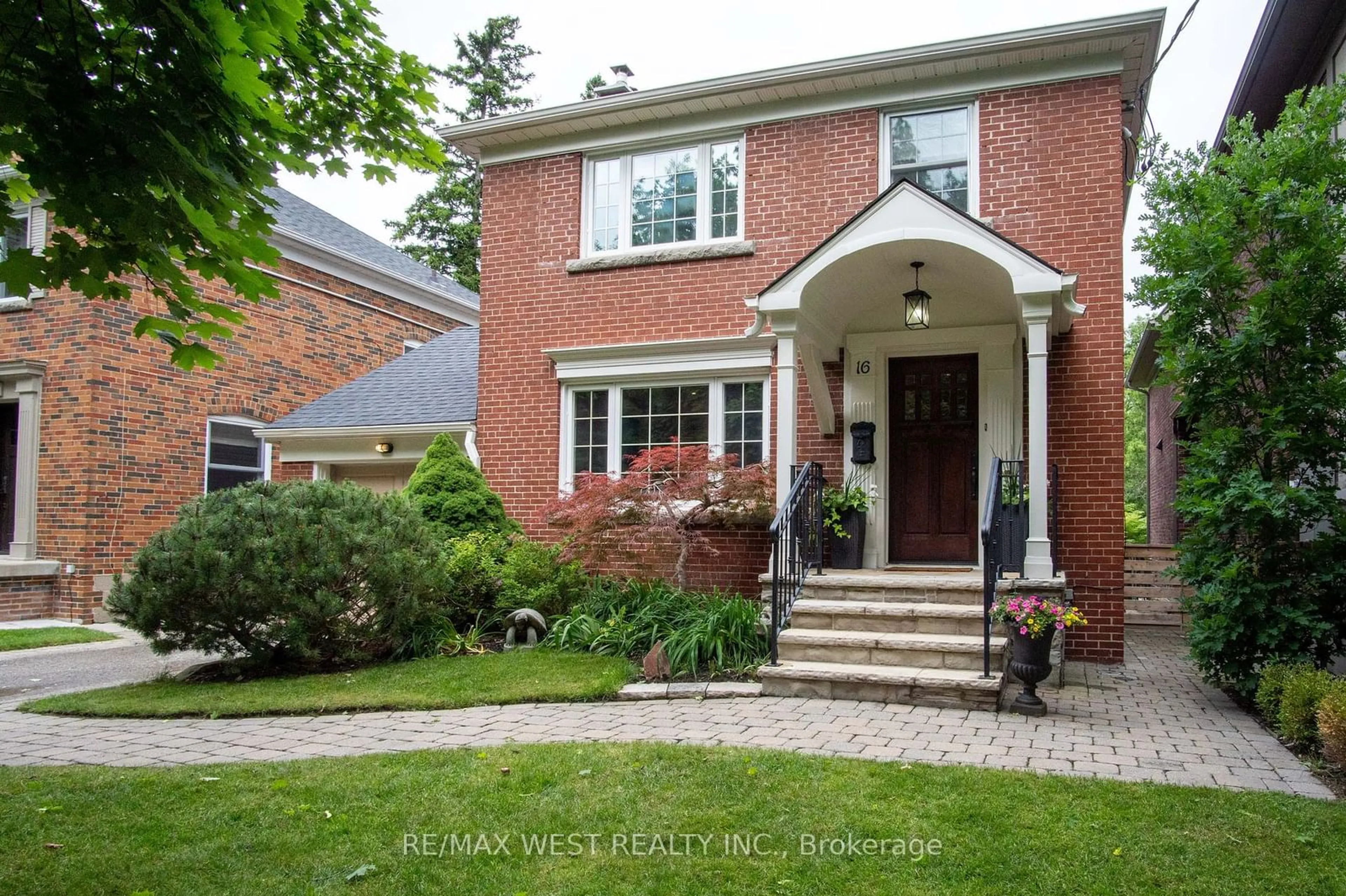 Home with brick exterior material for 16 Ashton Manor, Toronto Ontario M8Y 2N5