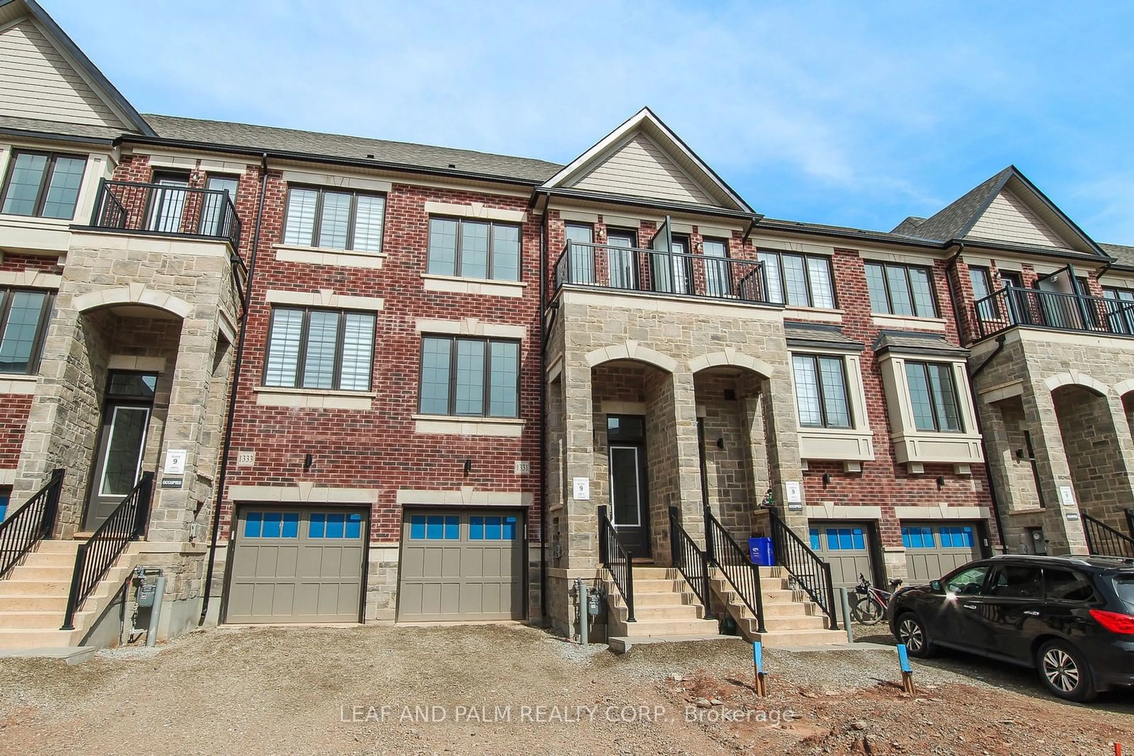 Home with brick exterior material for 1331 Kaniv St, Oakville Ontario L6M 4L8