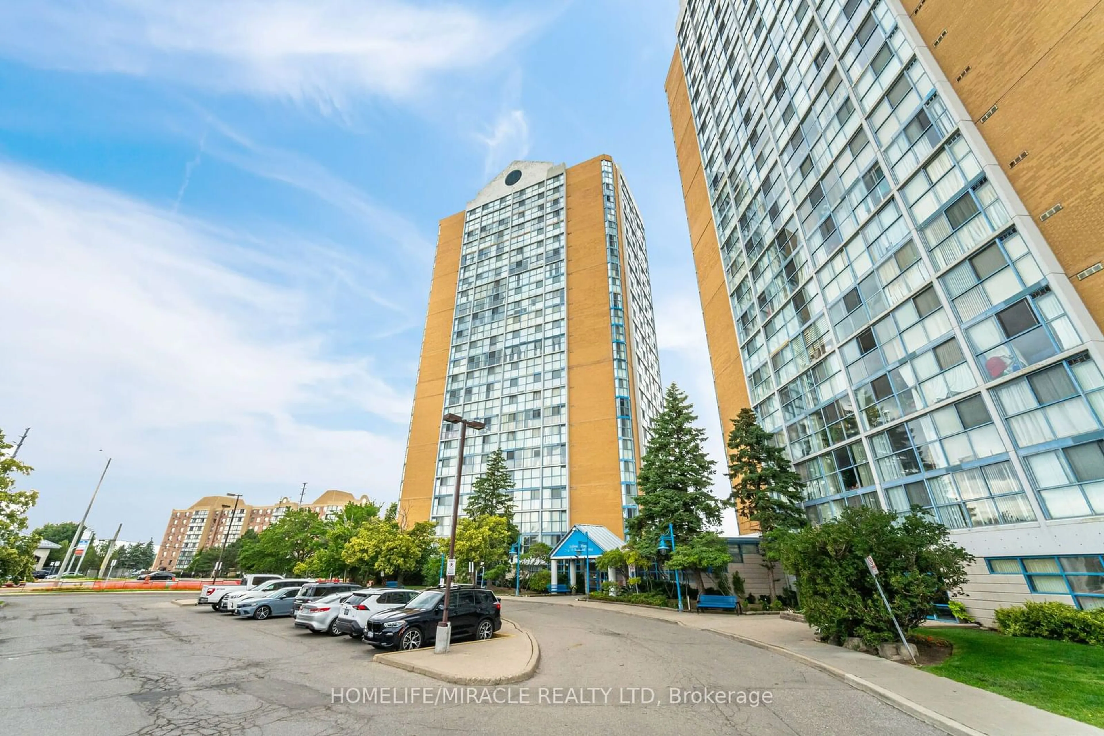 A pic from exterior of the house or condo for 25 Trailwood Dr #1506, Mississauga Ontario L4Z 3K9