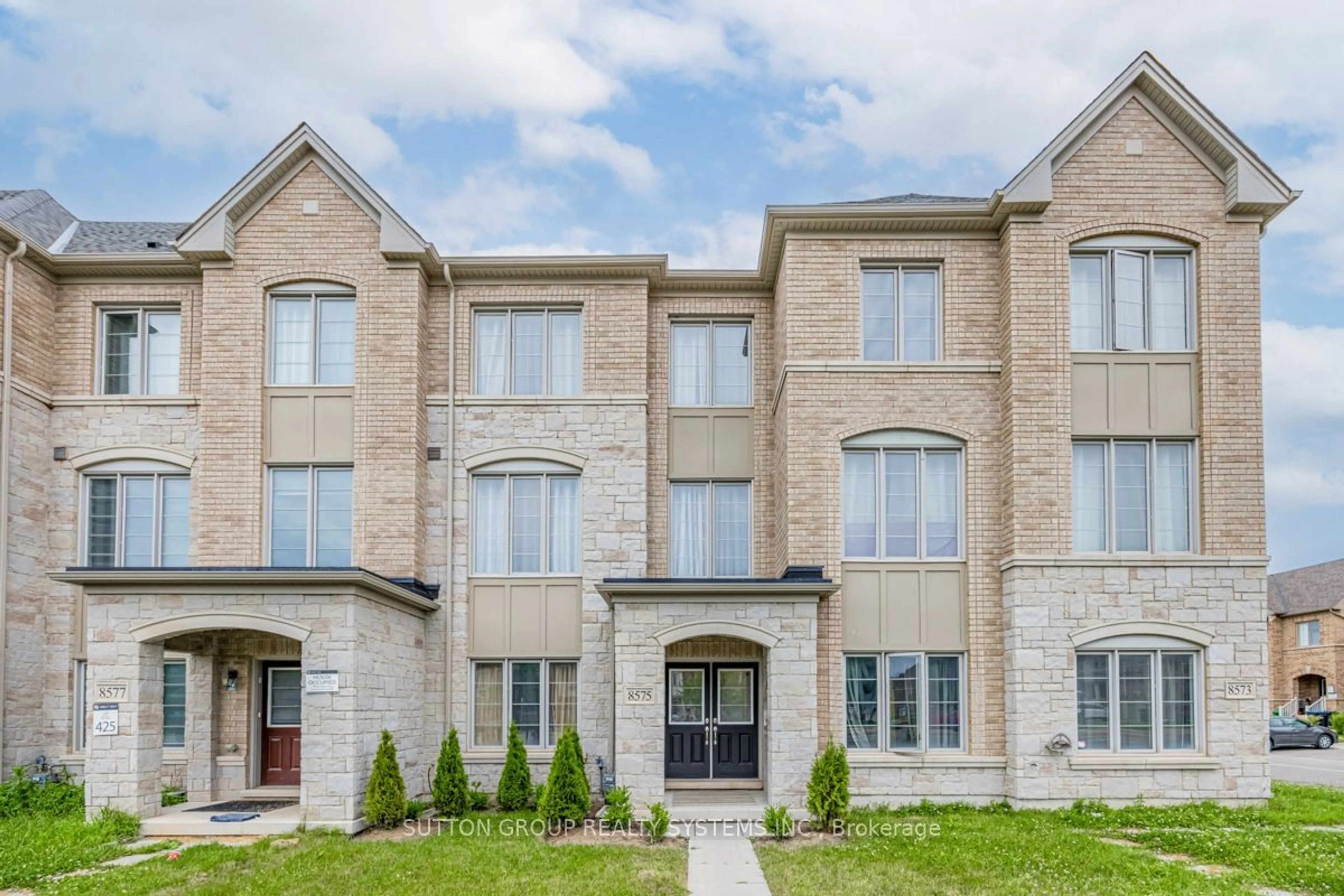 A pic from exterior of the house or condo for 8575 Financial Dr, Brampton Ontario L6Y 6C4