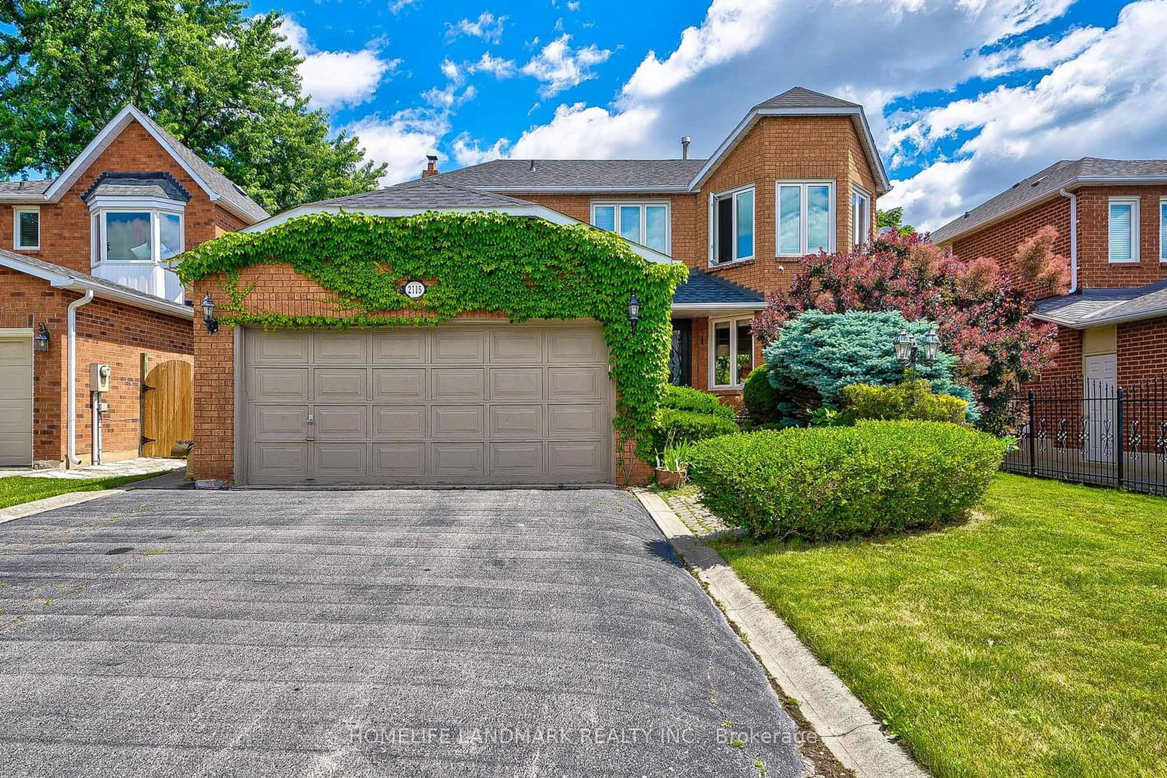 Home with brick exterior material for 2115 Eighth Line, Oakville Ontario L6H 3Z6