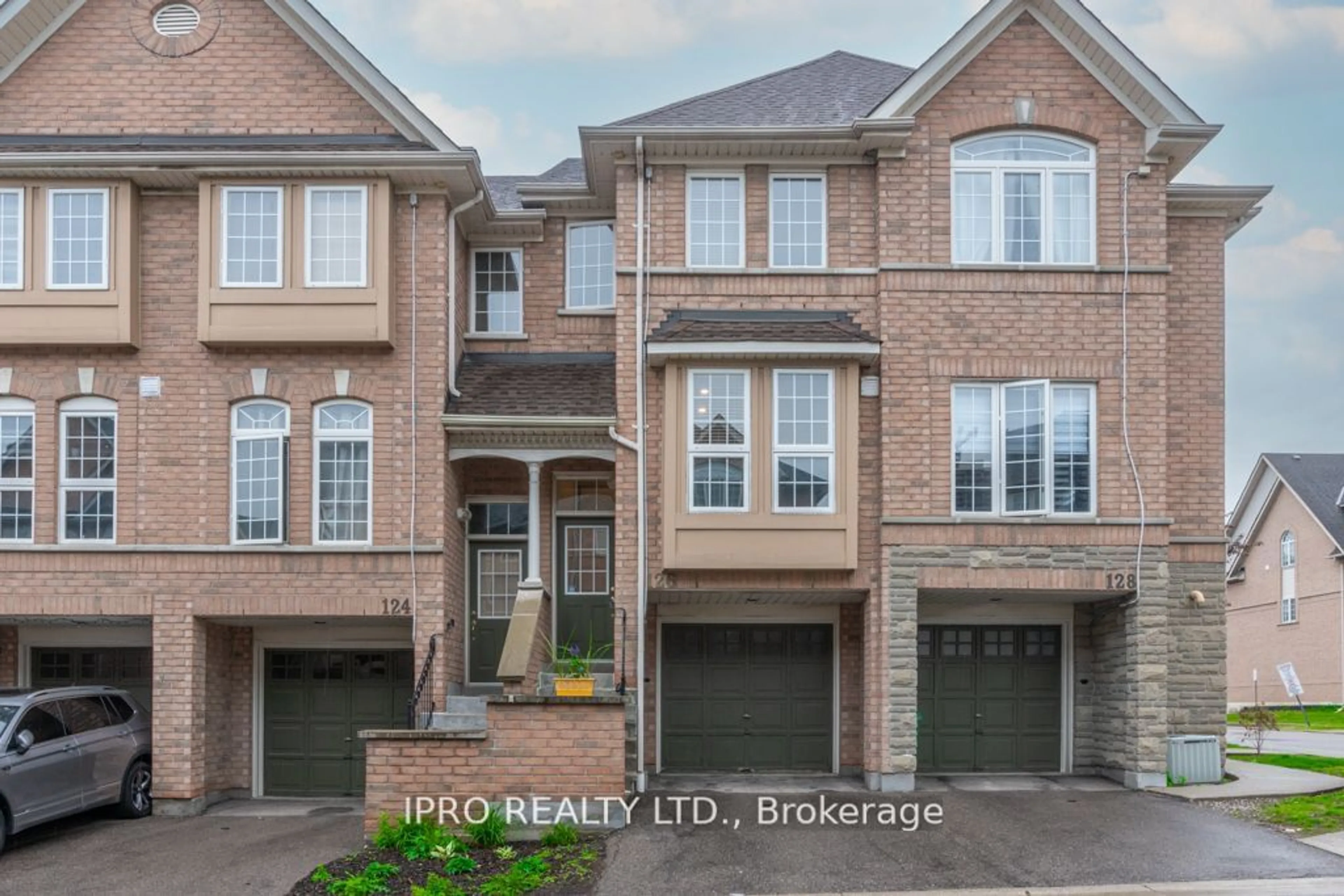 Home with brick exterior material for 50 Strathaven Dr #126, Mississauga Ontario L5R 4E7