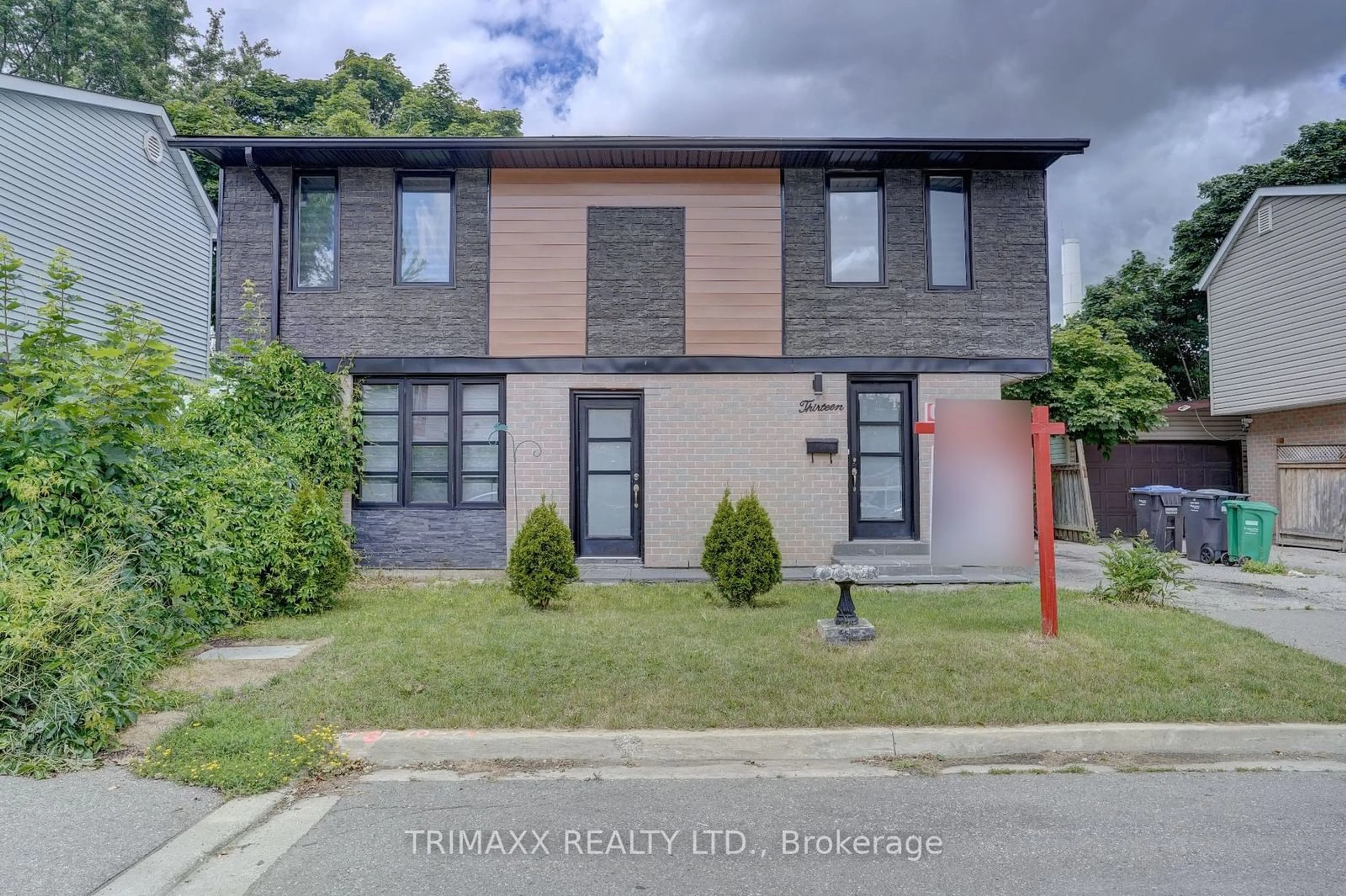 Home with brick exterior material for 13 Havendale Crt, Brampton Ontario L6S 2B5