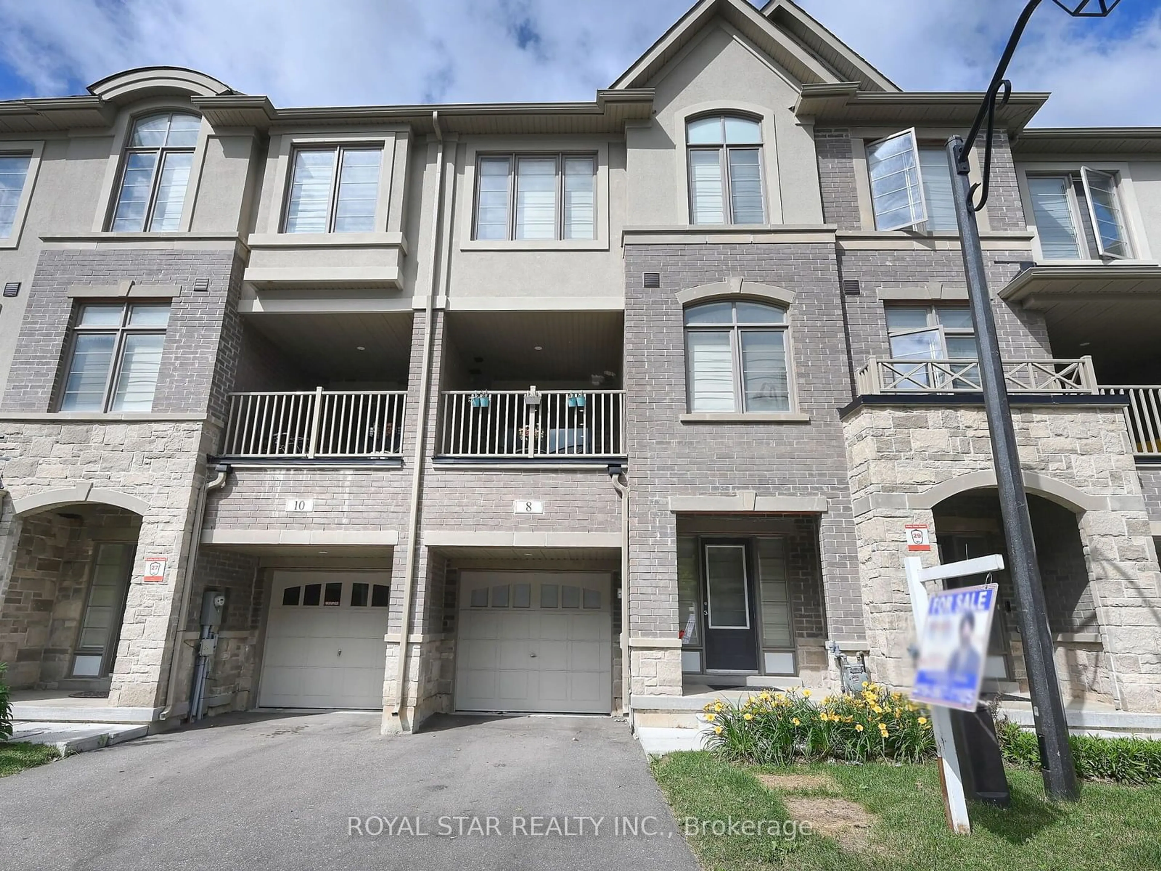 A pic from exterior of the house or condo for 8 Summerbeam Way, Brampton Ontario L6Y 6K5