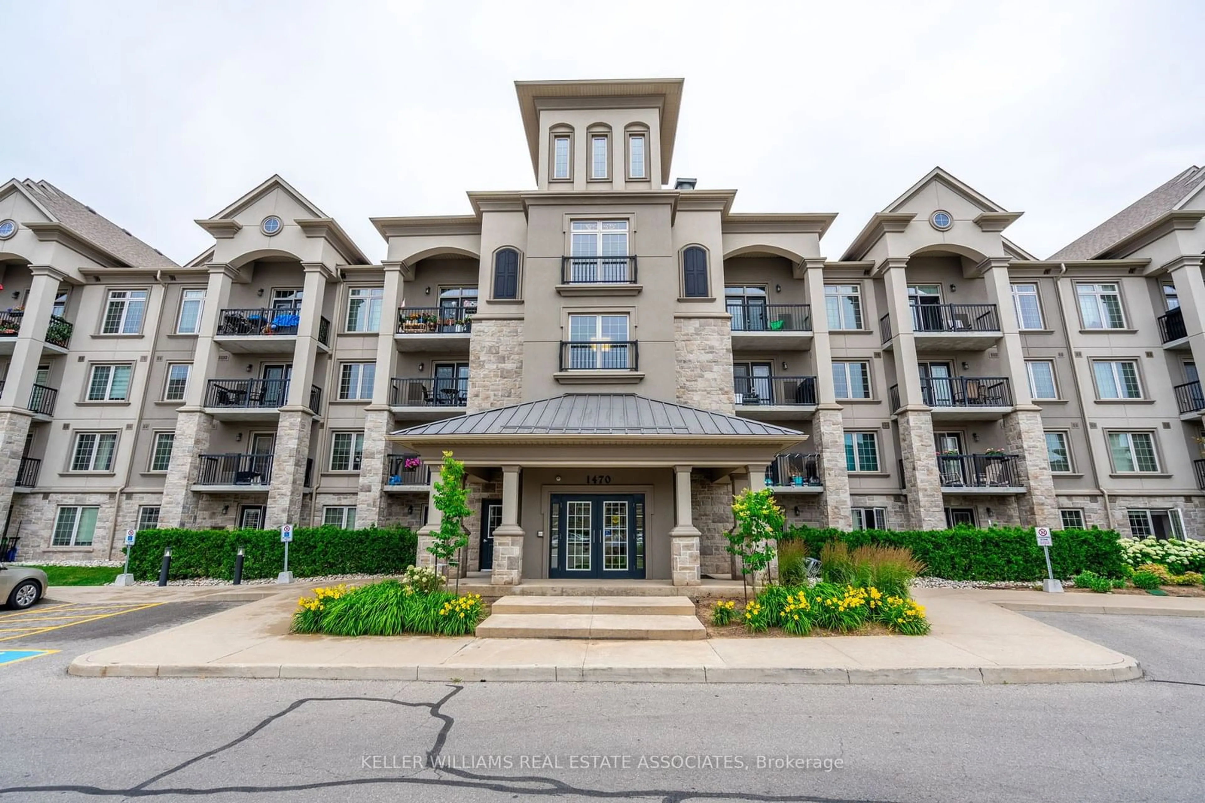 A pic from exterior of the house or condo for 1470 Main St #305, Milton Ontario L9T 8W8