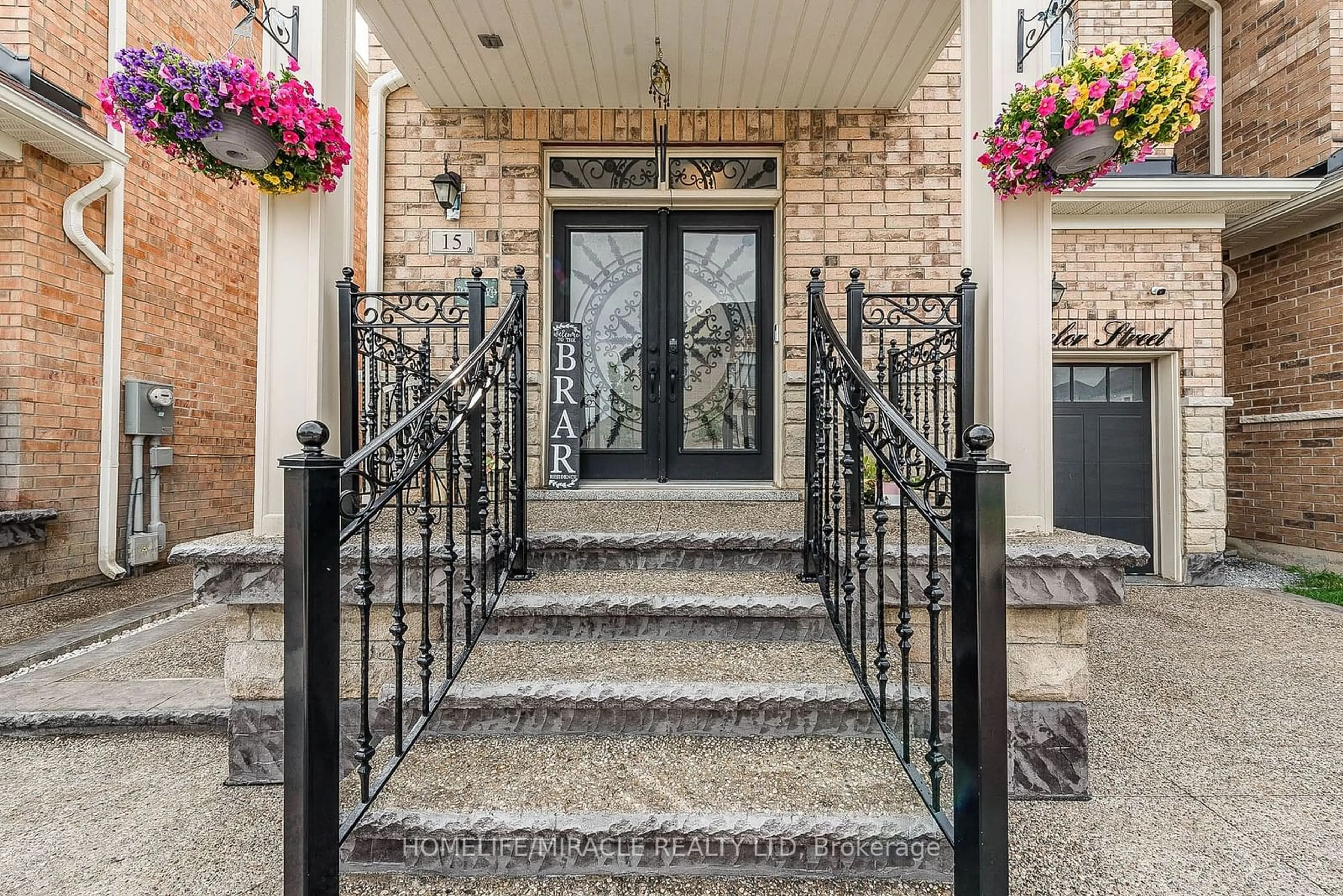 Indoor entryway for 15 Bachelor St, Brampton Ontario L7A 5B1