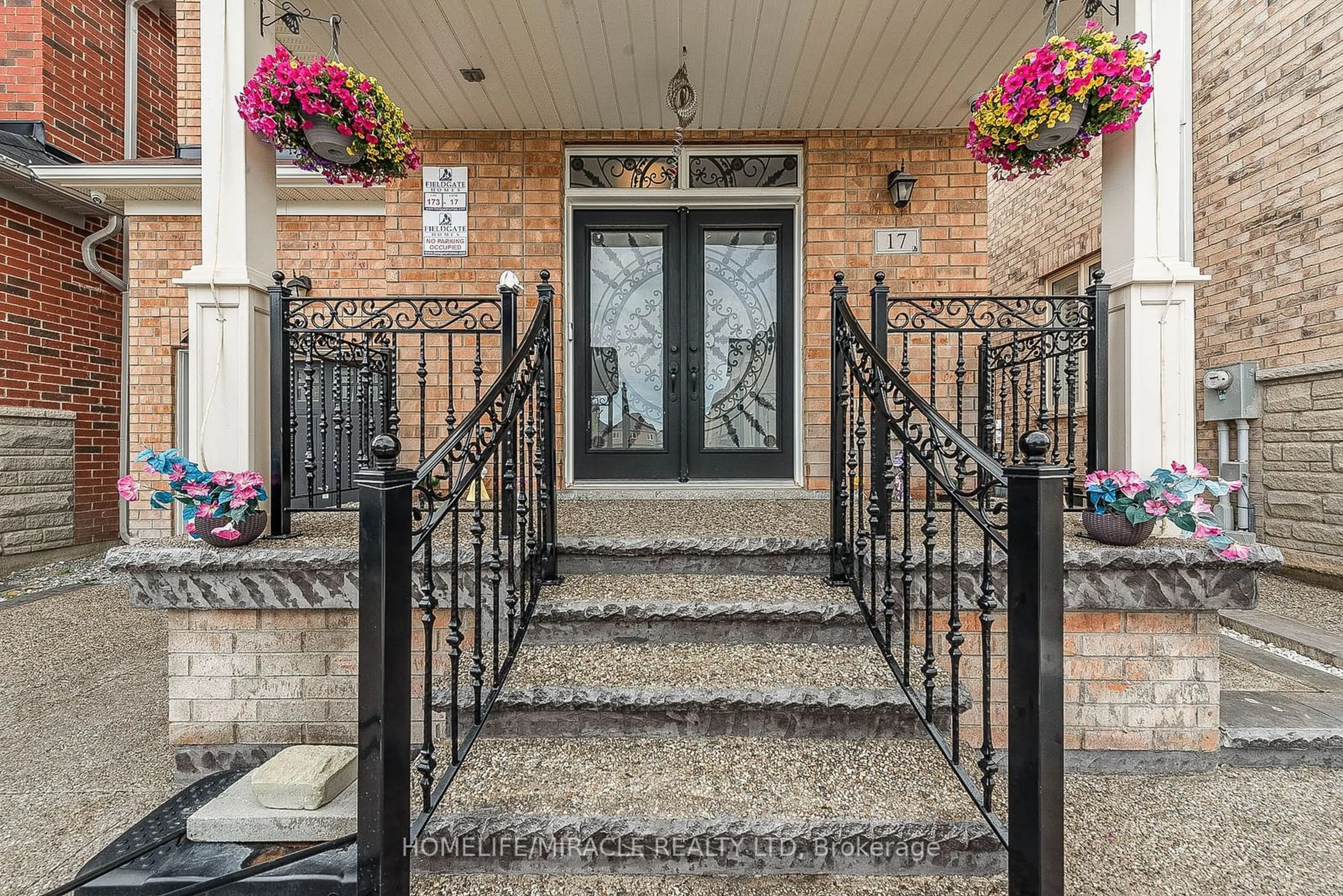 Indoor entryway for 17 Bachelor St, Brampton Ontario L7A 5B1