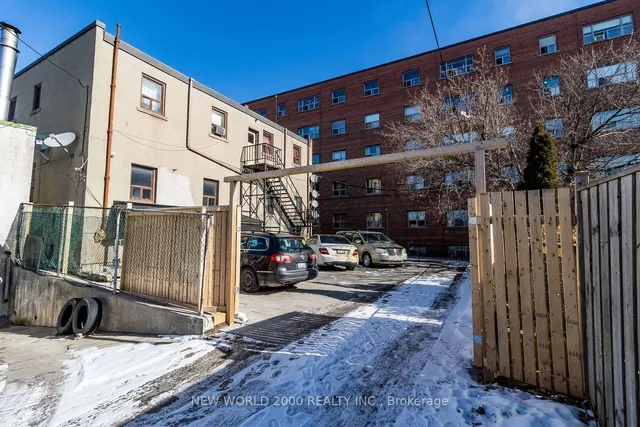 Additional property image - 2011 Eglinton Ave