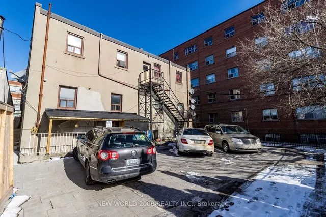 Additional property image - 2011 Eglinton Ave