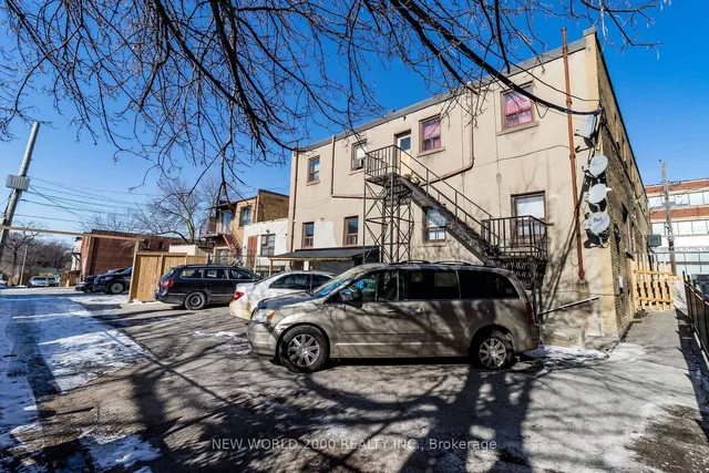 Additional property image - 2011 Eglinton Ave