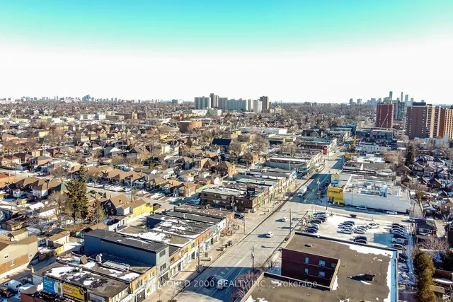 Additional property image - 2011 Eglinton Ave
