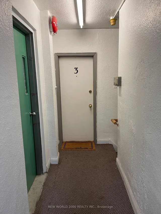 Additional property image - 2011 Eglinton Ave