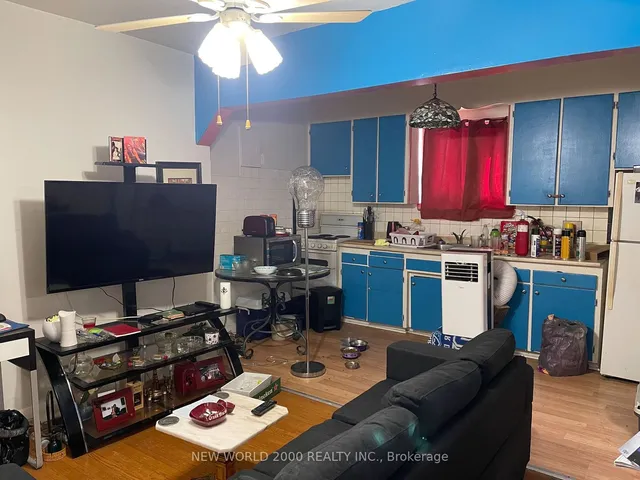 Additional property image - 2011 Eglinton Ave