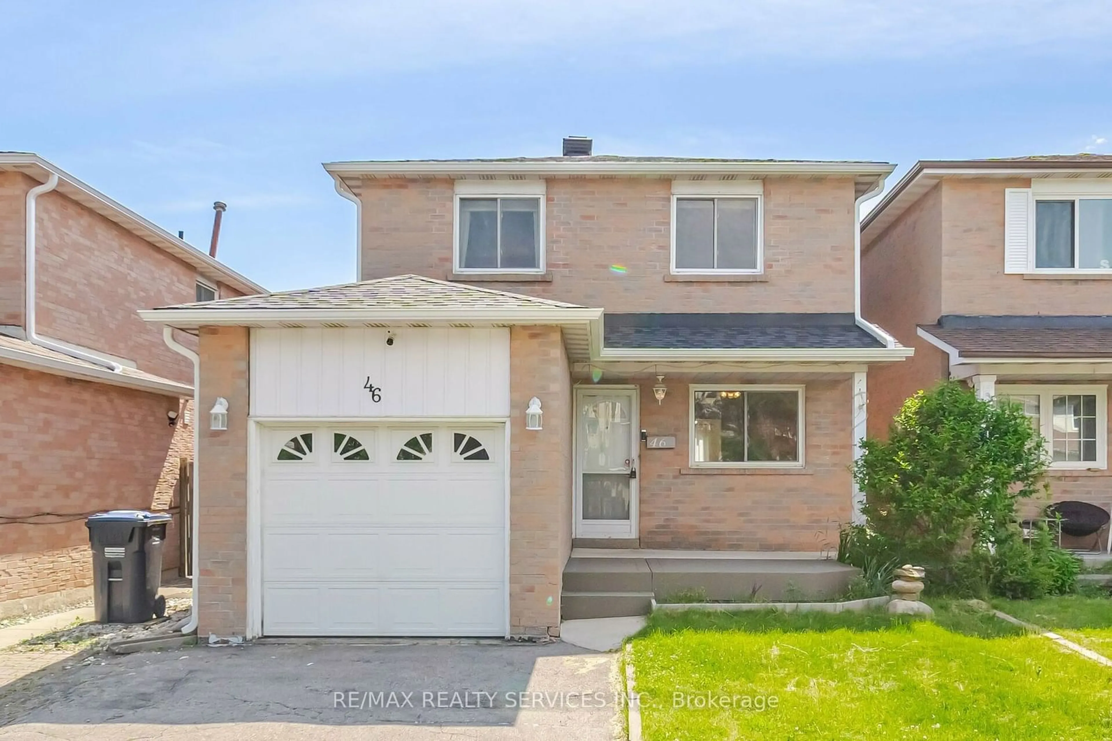 Frontside or backside of a home for 46 Royal Palm Dr, Brampton Ontario L6Z 1P6