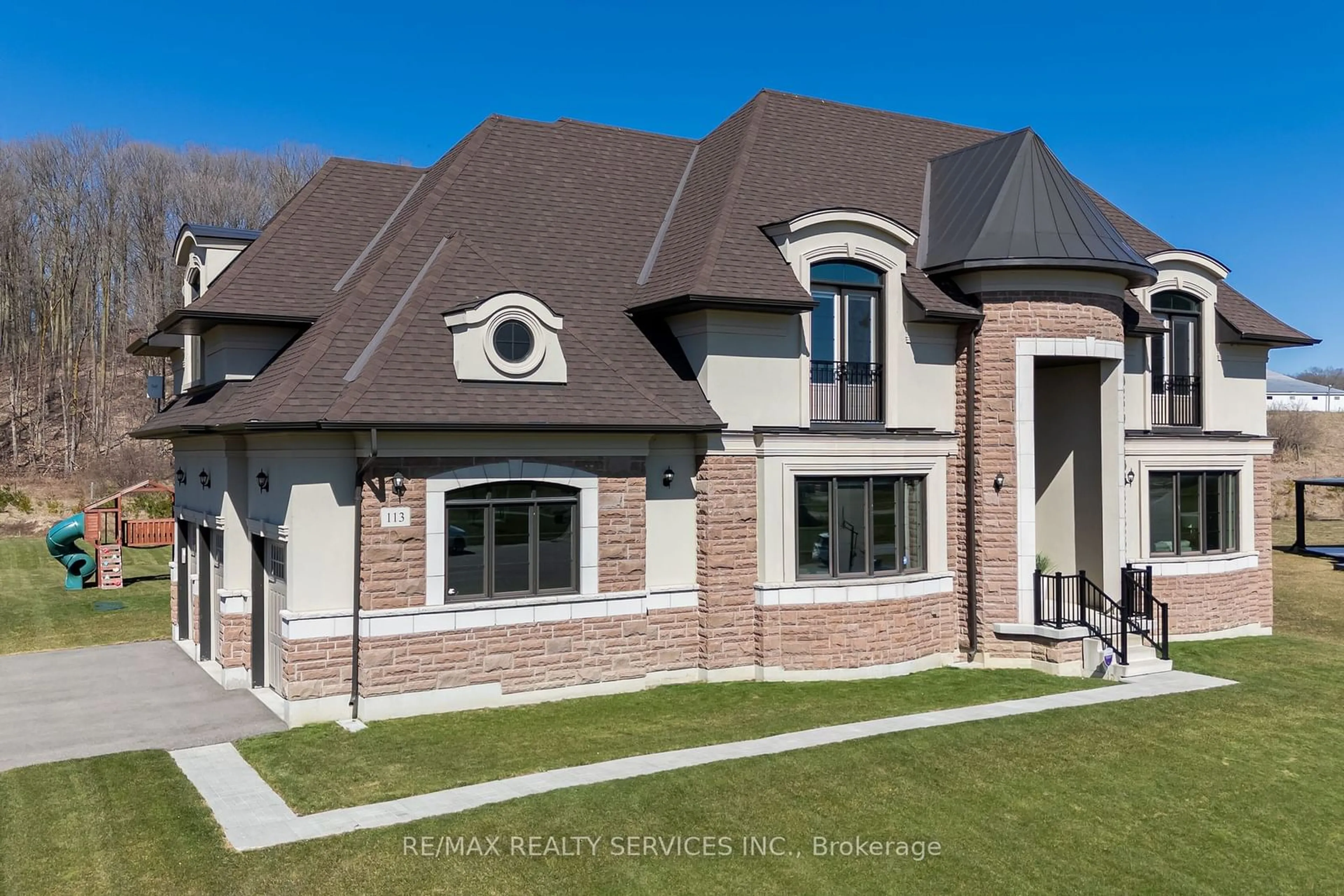 Home with brick exterior material for 113 Robinson Preserve Crt, Caledon Ontario L7E 4L4