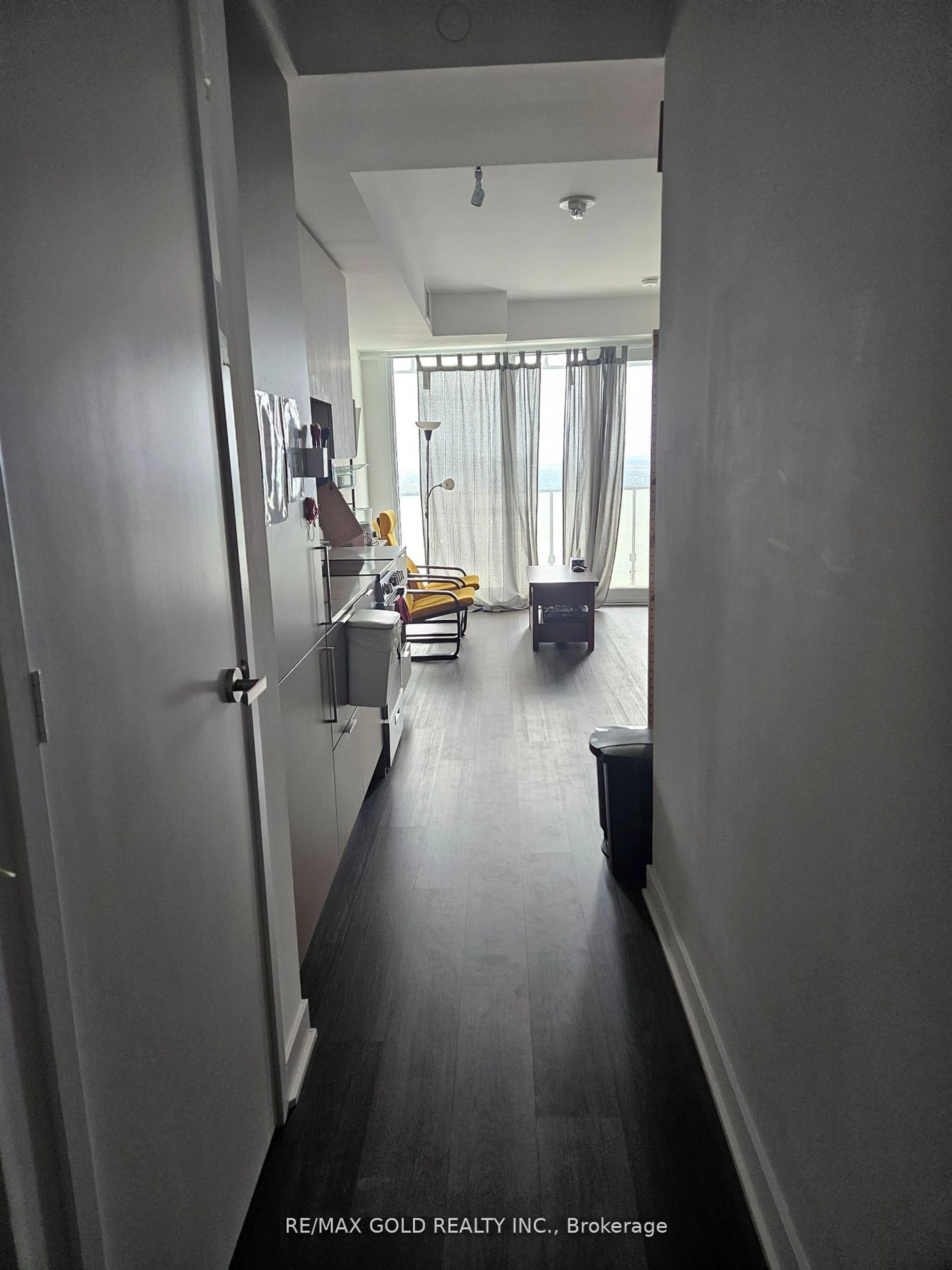 A pic of a room for 3900 Confederation Pkwy #4708, Mississauga Ontario L5B 0M3