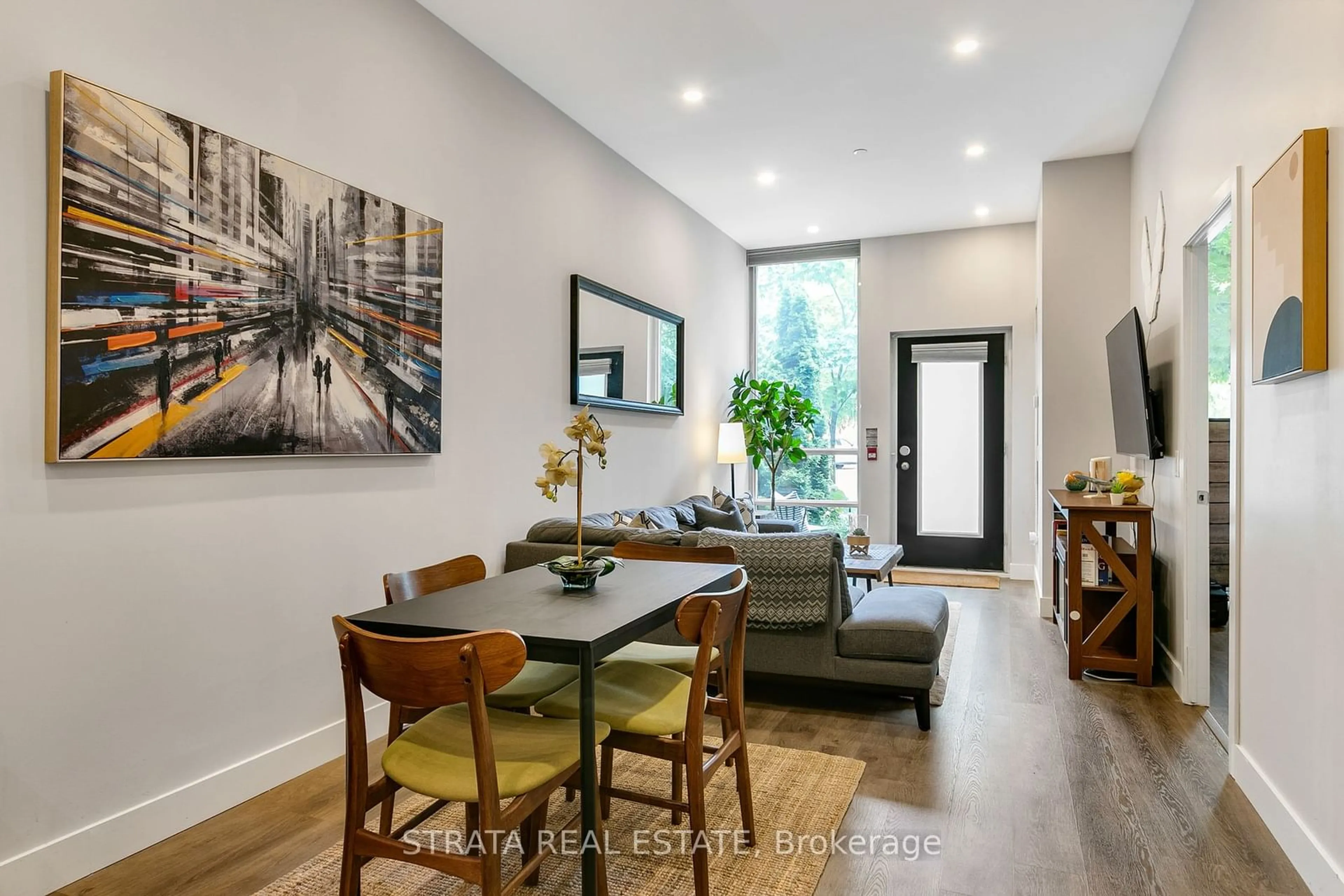 Dining room for 8 Fieldway Rd #102, Toronto Ontario M8Z 0C3