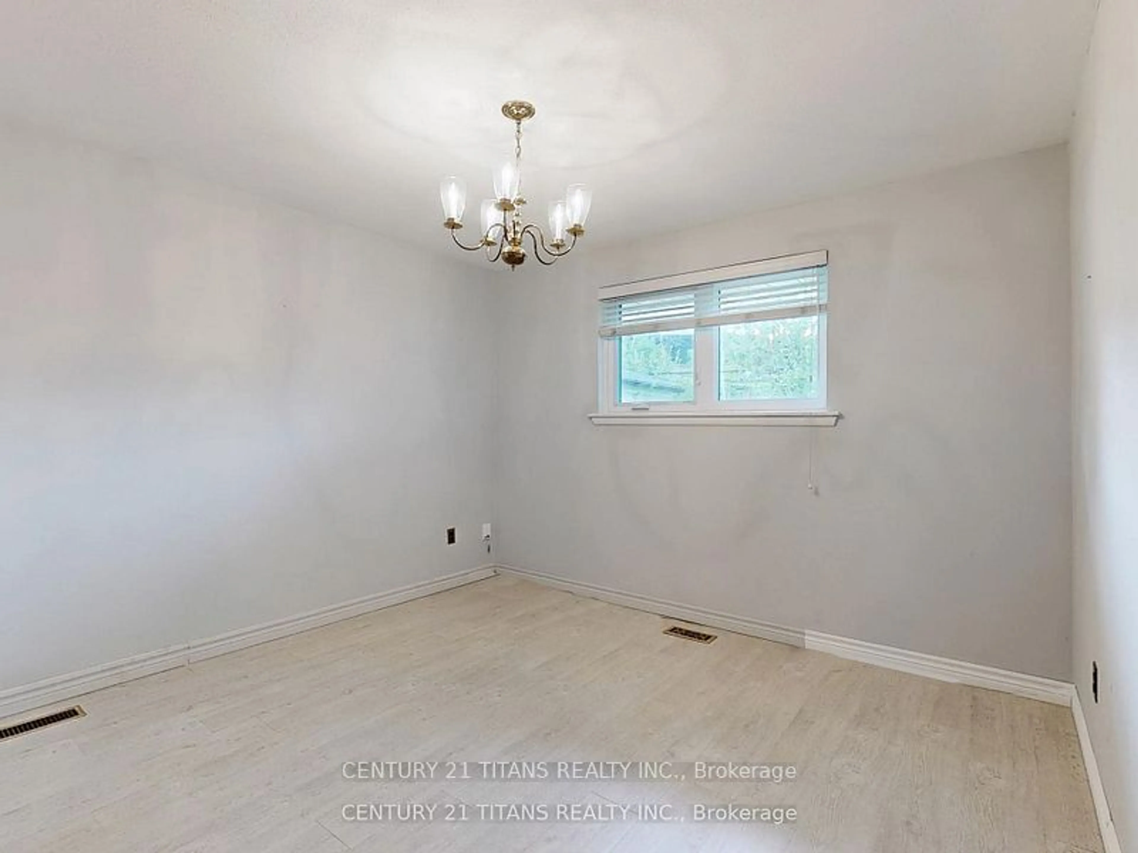 A pic of a room for 34 Camperdown Ave, Toronto Ontario M9R 3T4