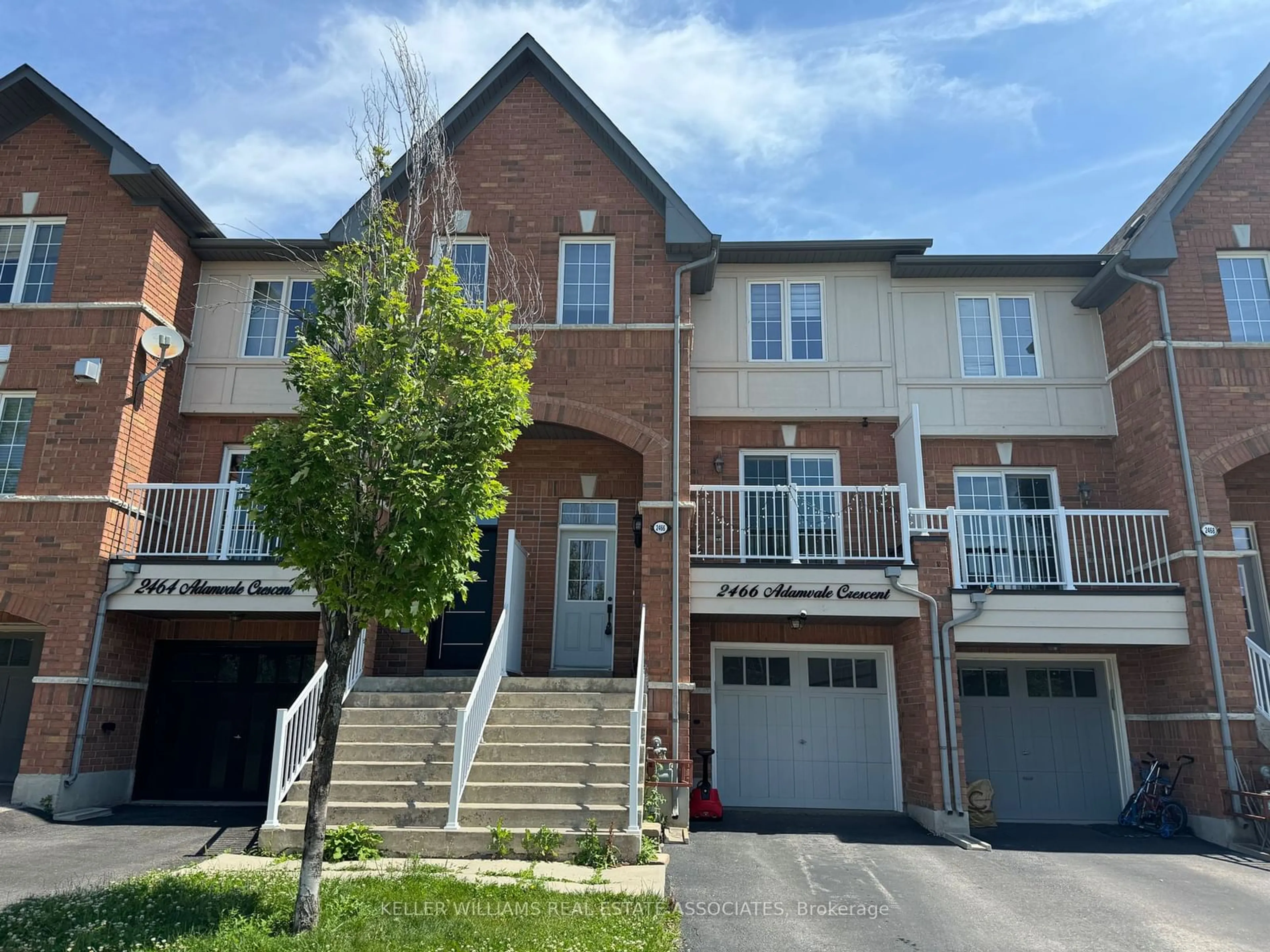 A pic from exterior of the house or condo for 2466 Adamvale Cres, Oakville Ontario L6E 1M0