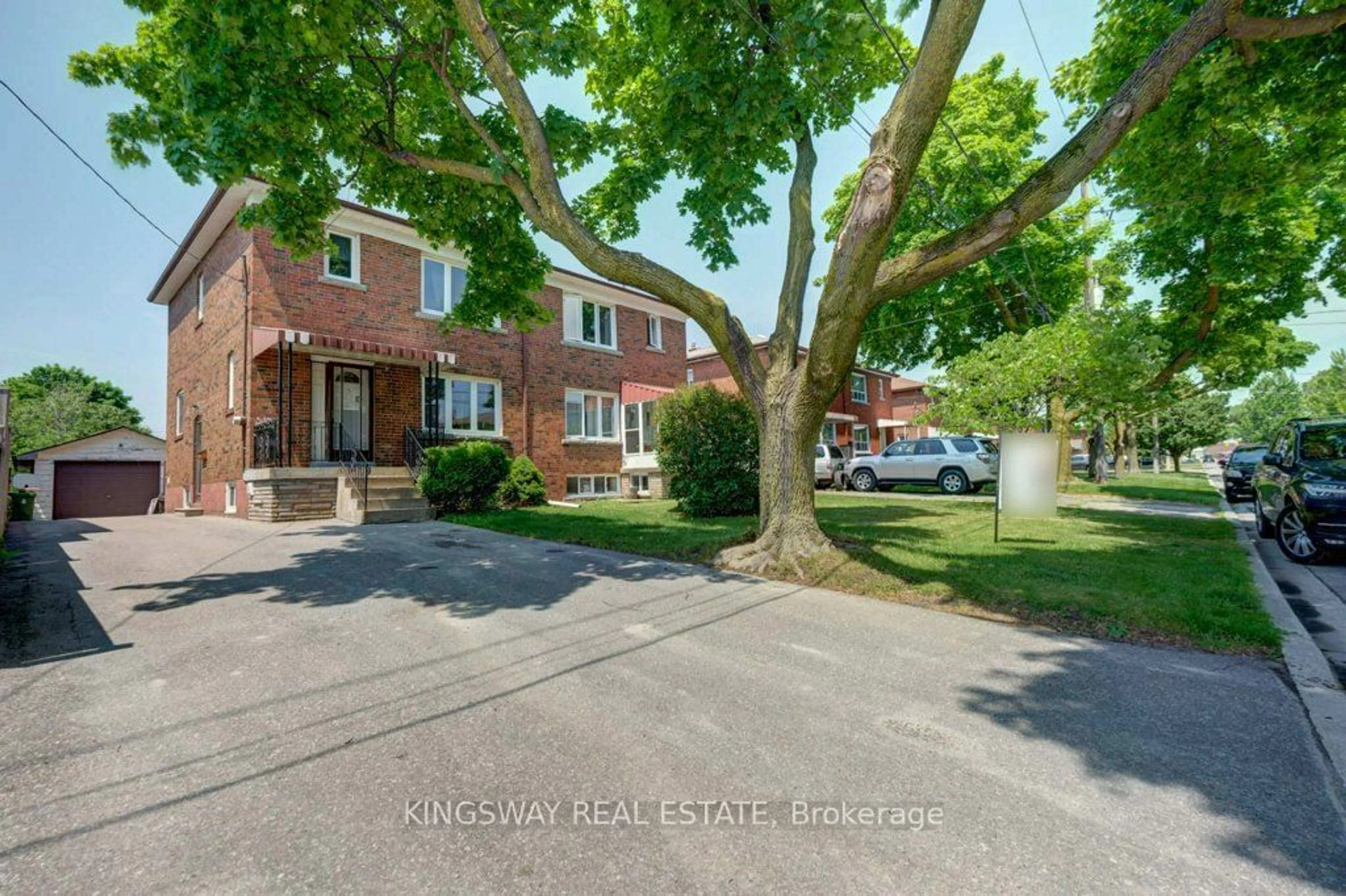 A pic from exterior of the house or condo for 114 Treeview Dr, Toronto Ontario M8W 4C3