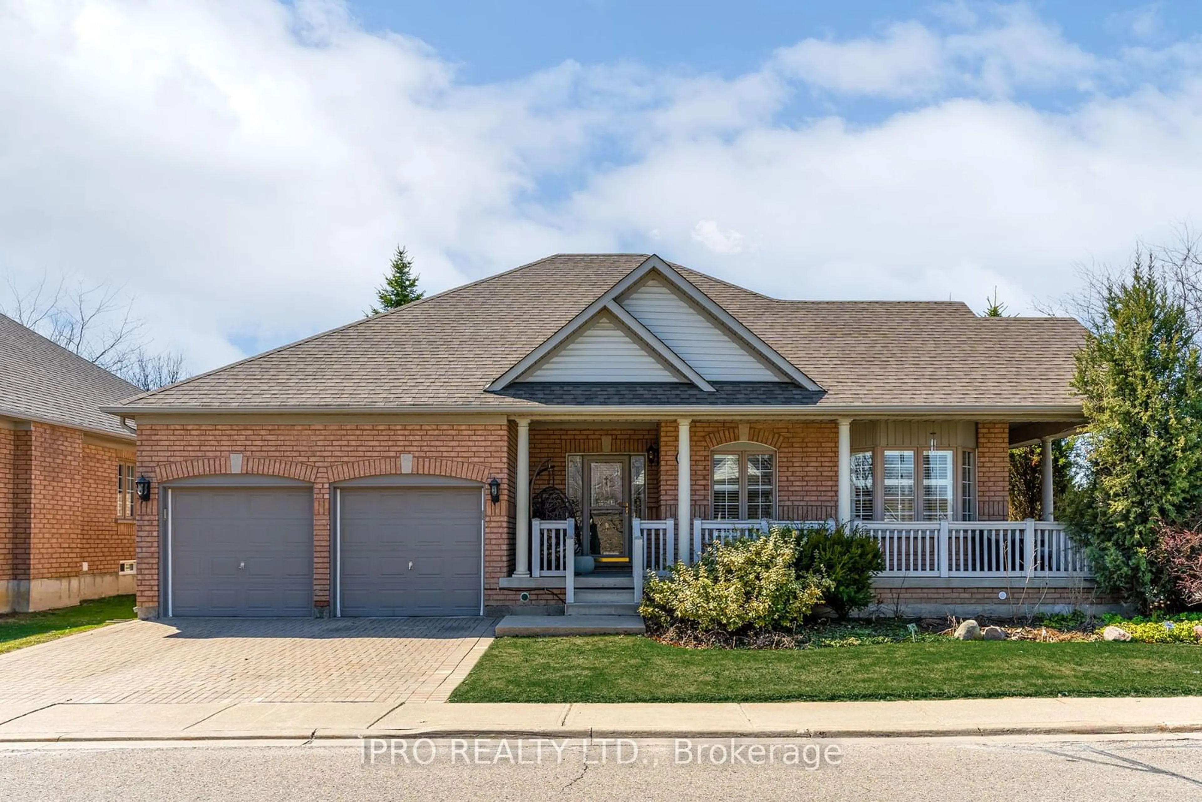 Frontside or backside of a home for 2 Orchard Park Gate, Brampton Ontario L6R 1W5