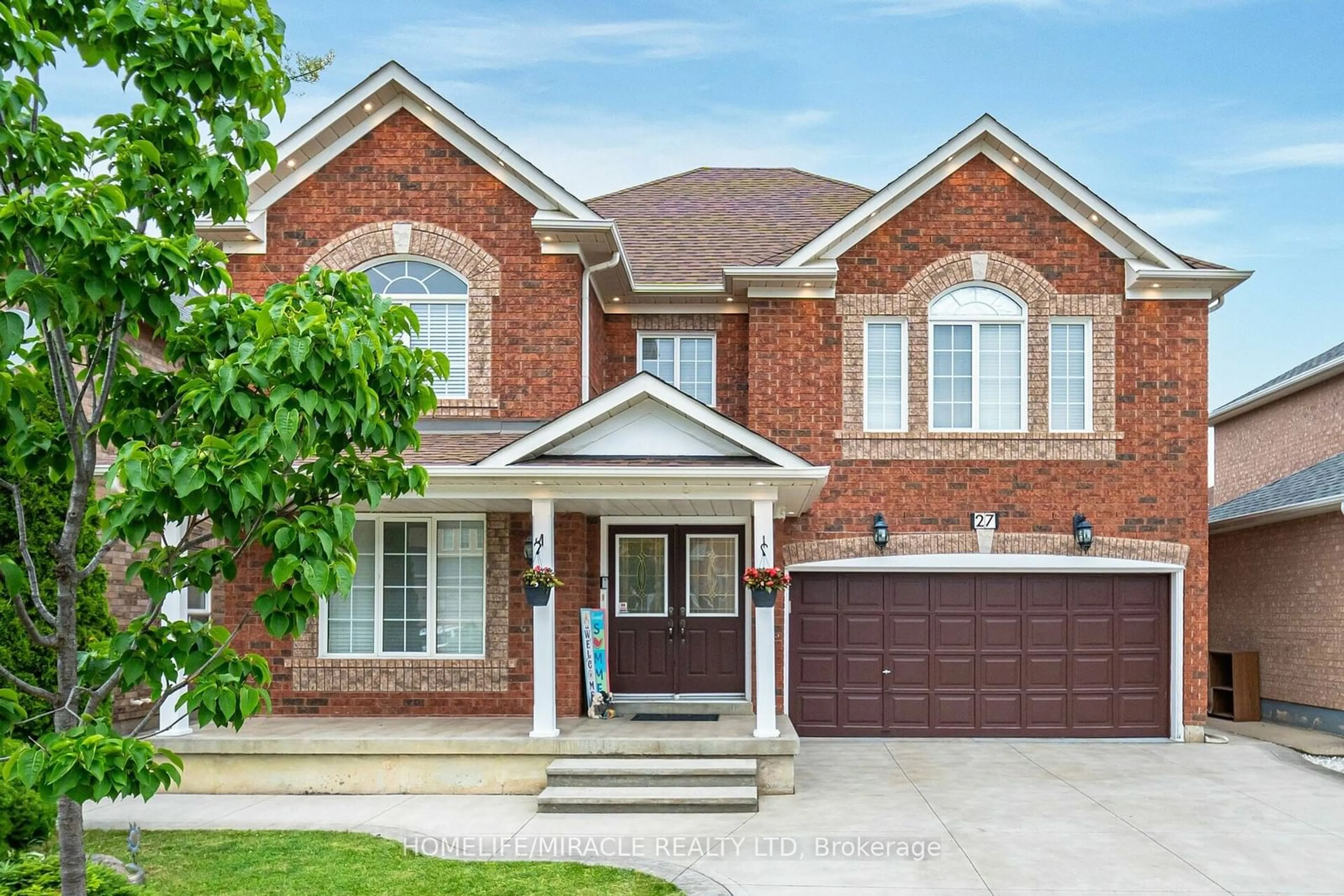 Home with brick exterior material for 27 Leopard Gate, Brampton Ontario L6R 2J5