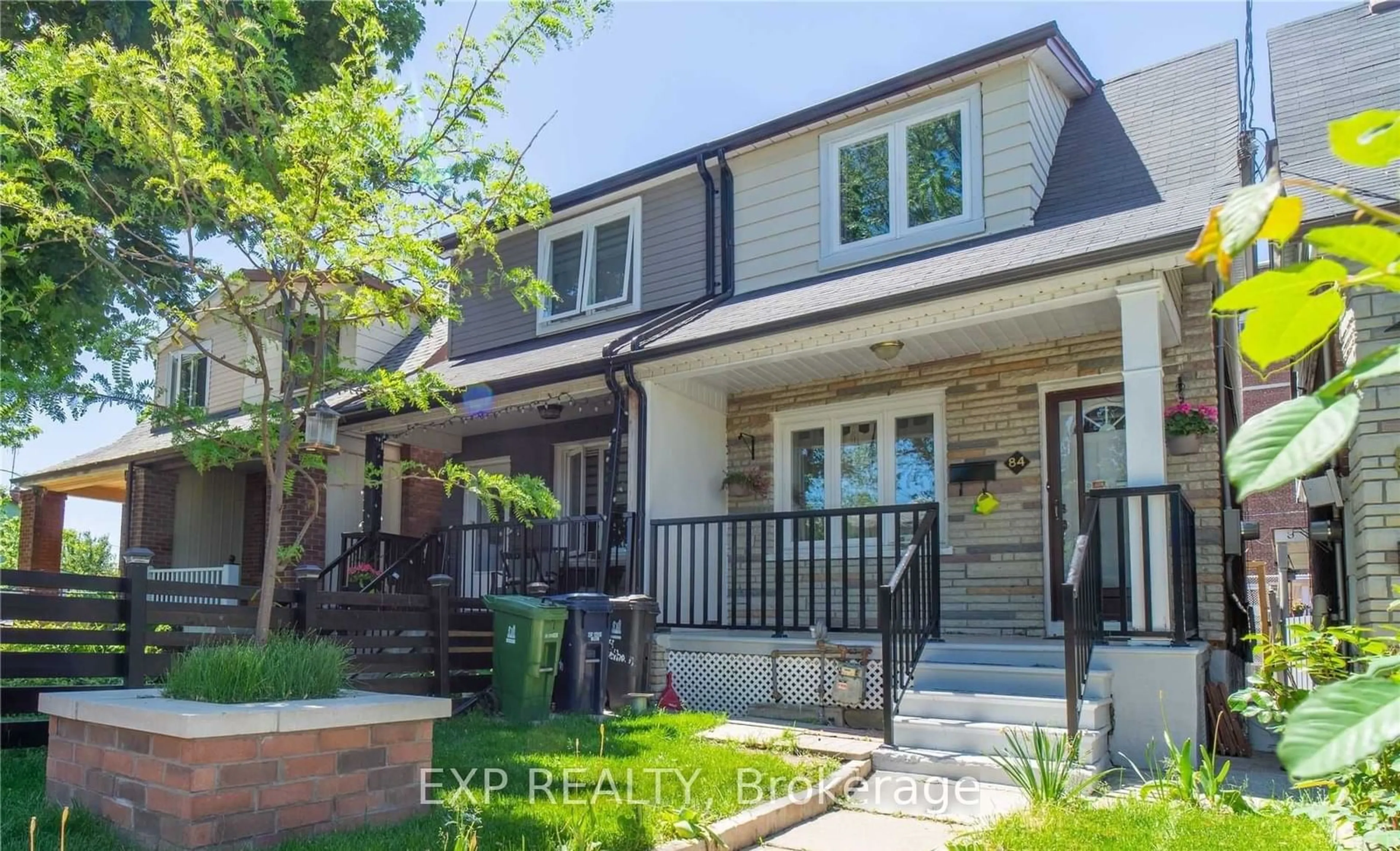 Frontside or backside of a home for 84 Rosethorn Ave, Toronto Ontario M6N 3L1