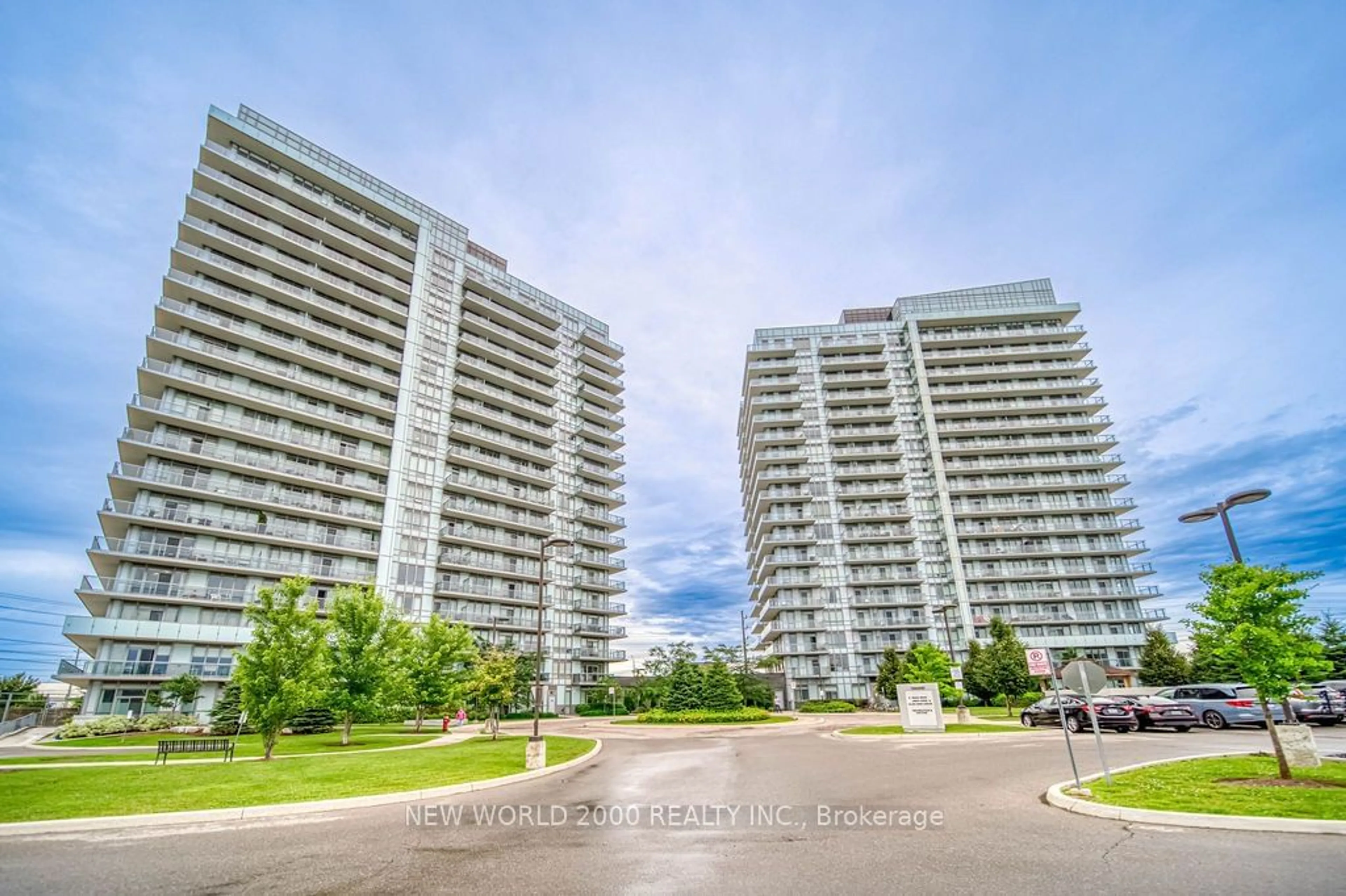 A pic from exterior of the house or condo for 4633 Glen Erin Dr #501, Mississauga Ontario L5M 0Y6