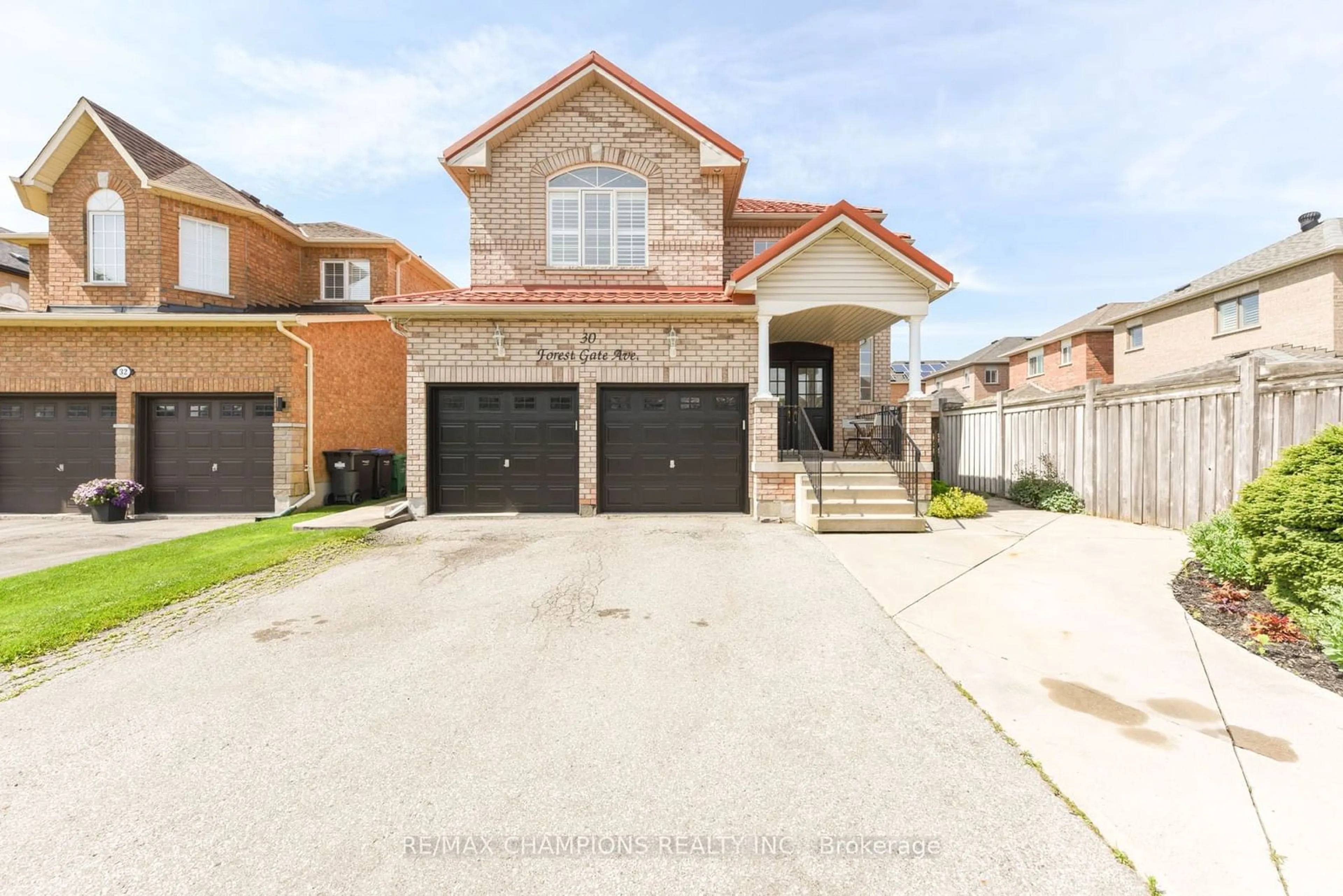 Frontside or backside of a home for 30 Forest Gate Ave, Caledon Ontario L7E 2T4