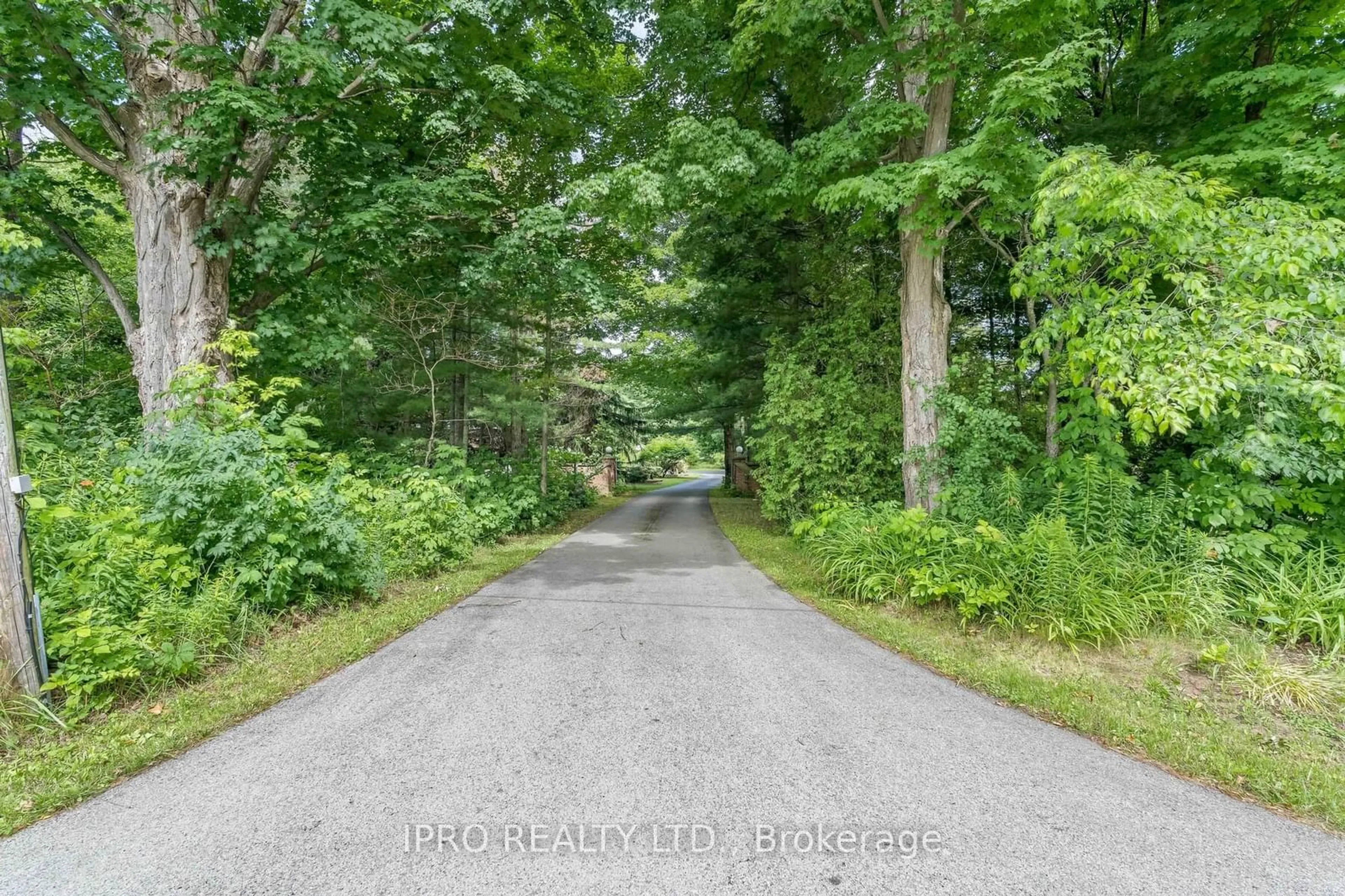 Street view for 7899 Side Road 15, Halton Hills Ontario L9T 2X7