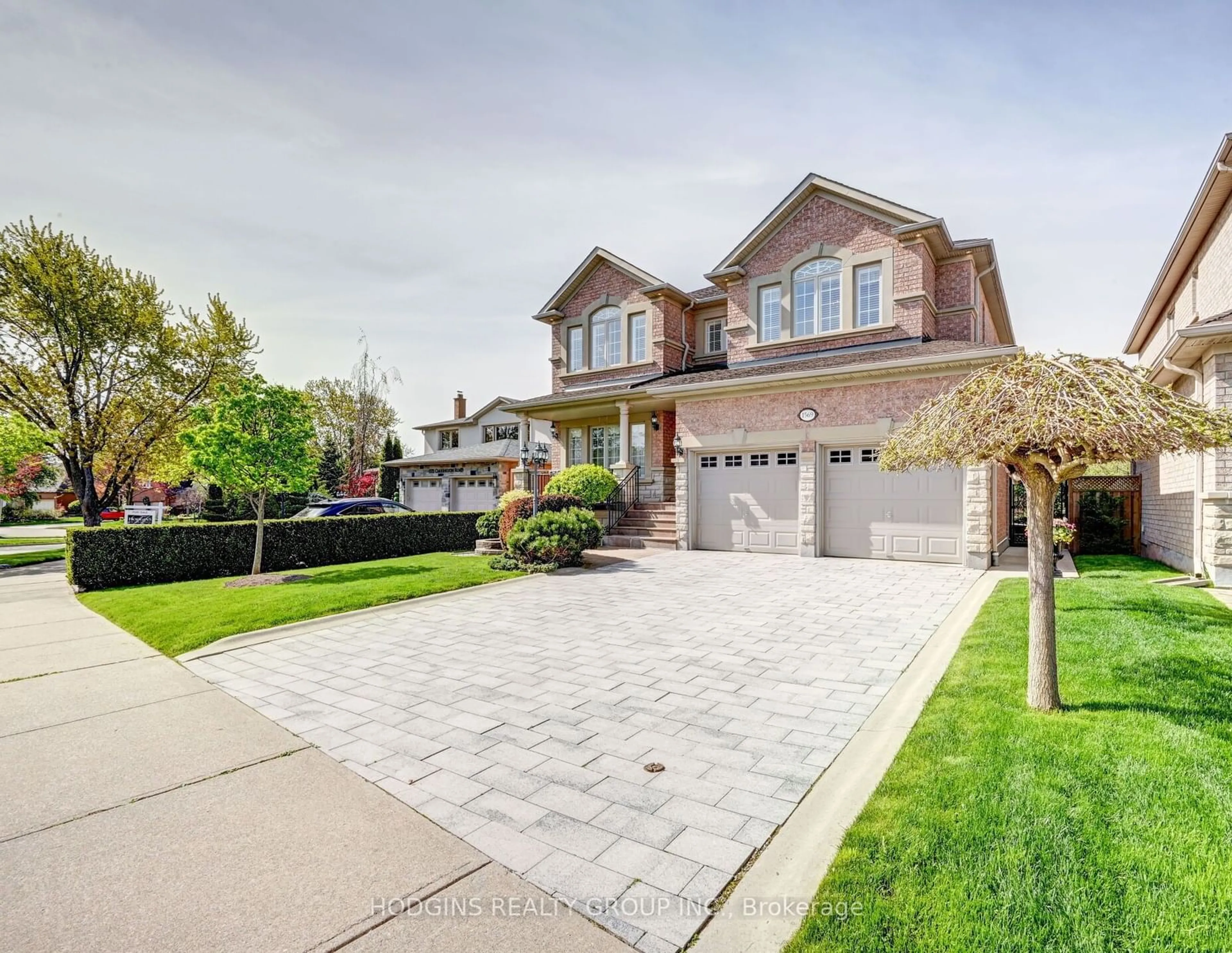 Frontside or backside of a home for 1569 Carrington Rd, Mississauga Ontario L5M 2K3